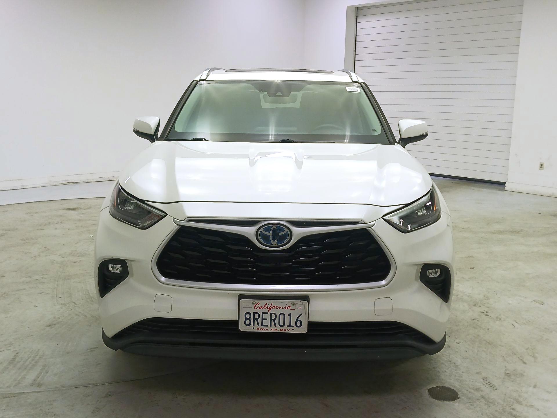 Thumbnail: 2020 Toyota Highlander - 2