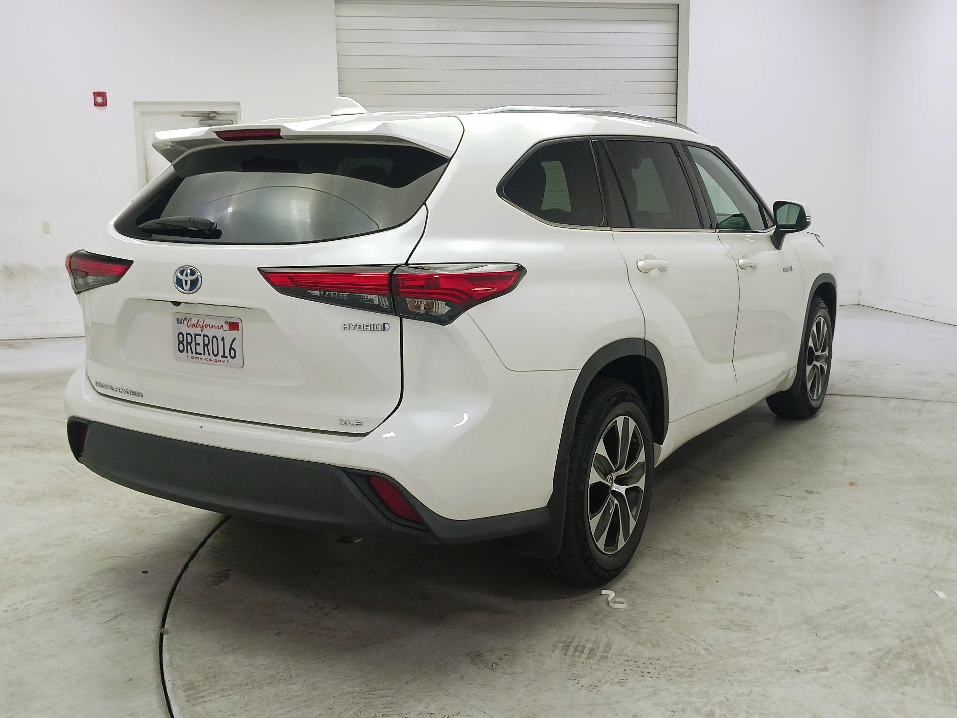 Thumbnail: 2020 Toyota Highlander - 5