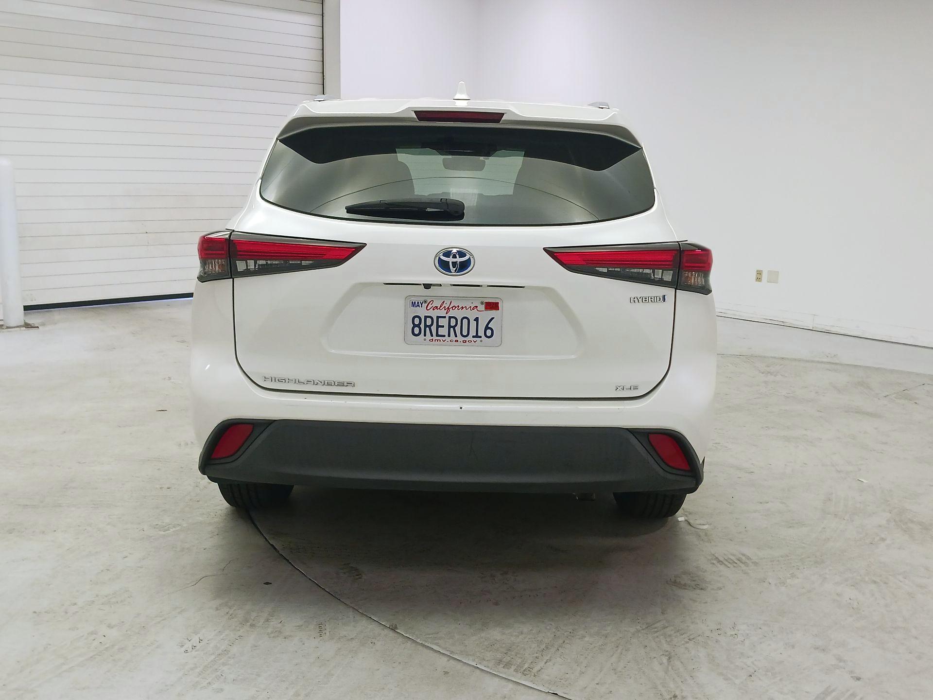Thumbnail: 2020 Toyota Highlander - 6