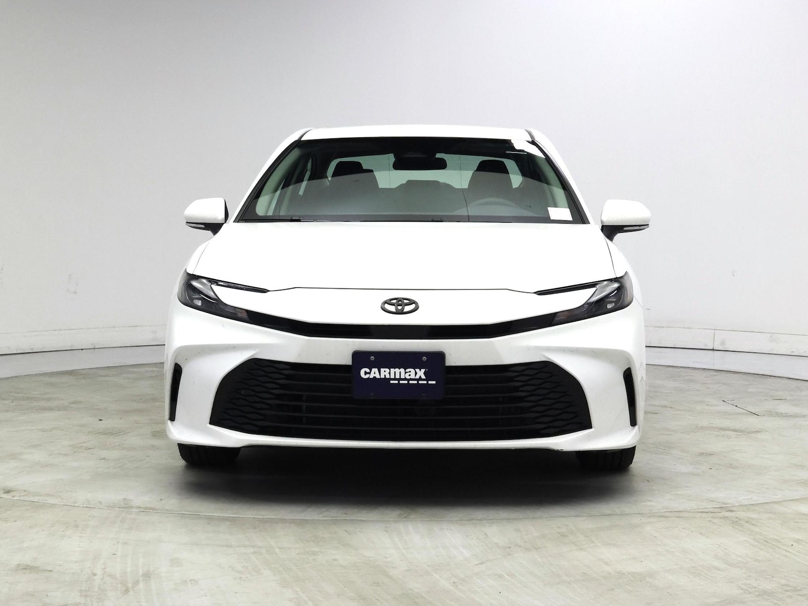 2026 Toyota Camry LE - Photo 6