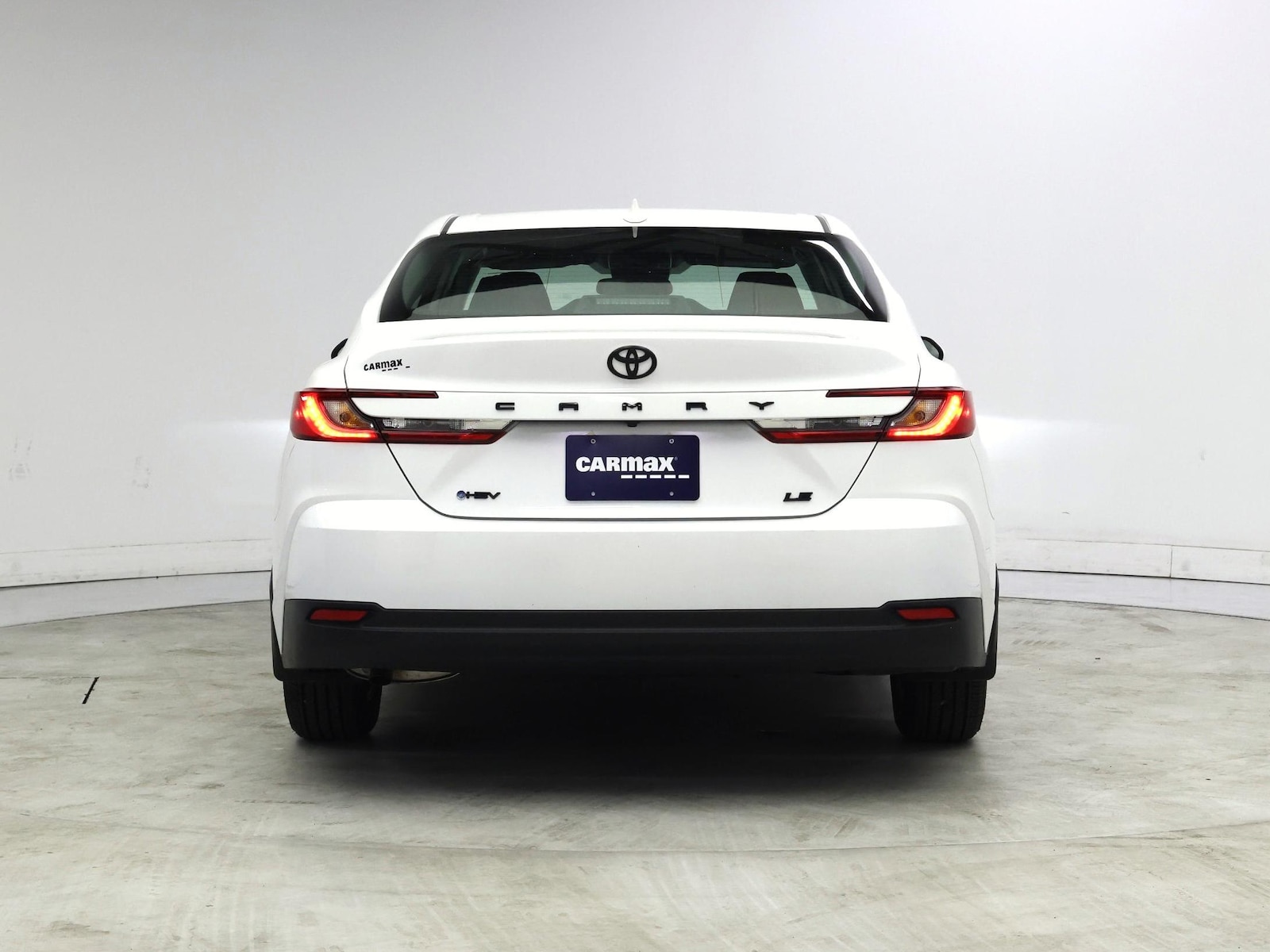 2026 Toyota Camry LE - Photo 7