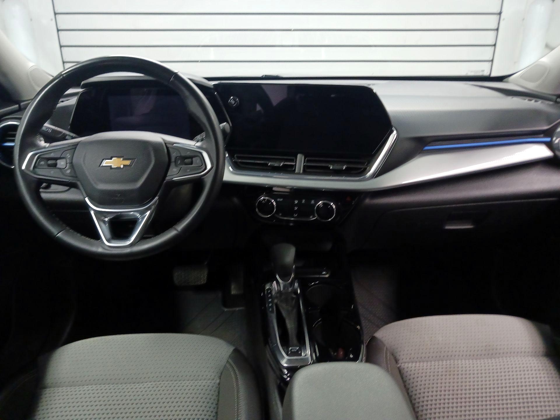 Thumbnail: 2025 Chevrolet Trax - 9