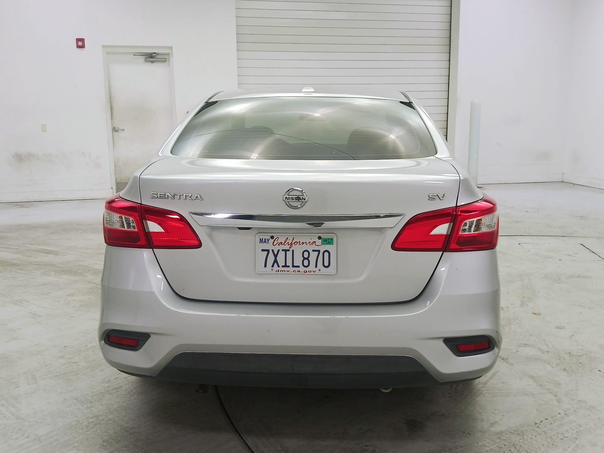 Thumbnail: 2017 Nissan Sentra - 6