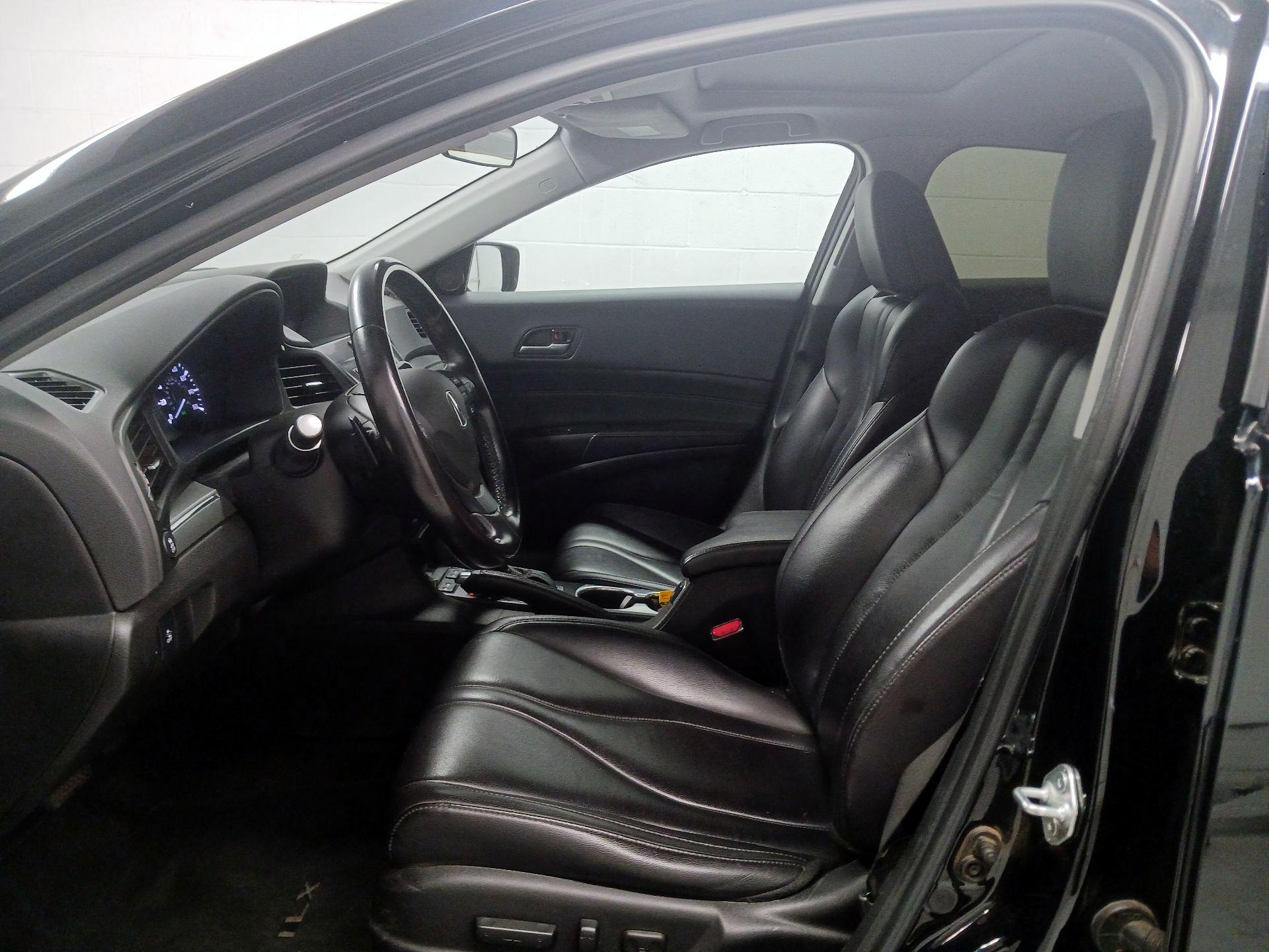 Thumbnail: 2021 Acura ILX - 11