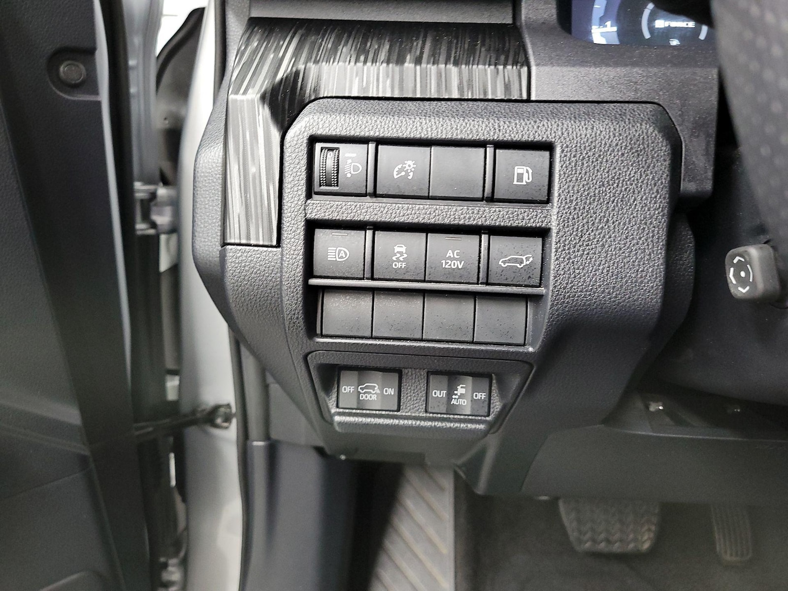 2025 Toyota 4Runner Platinum - Photo 12