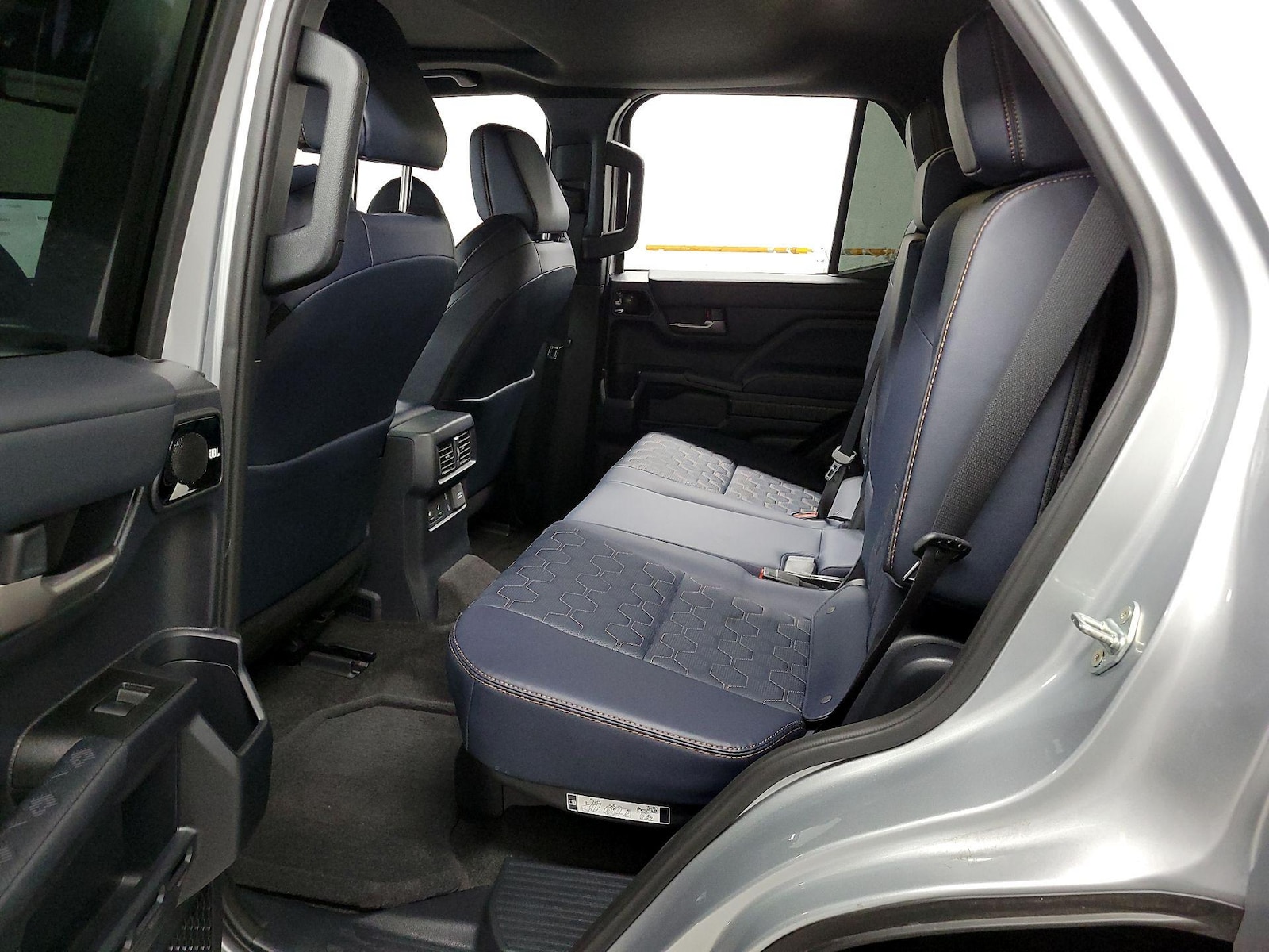 2025 Toyota 4Runner Platinum - Photo 16