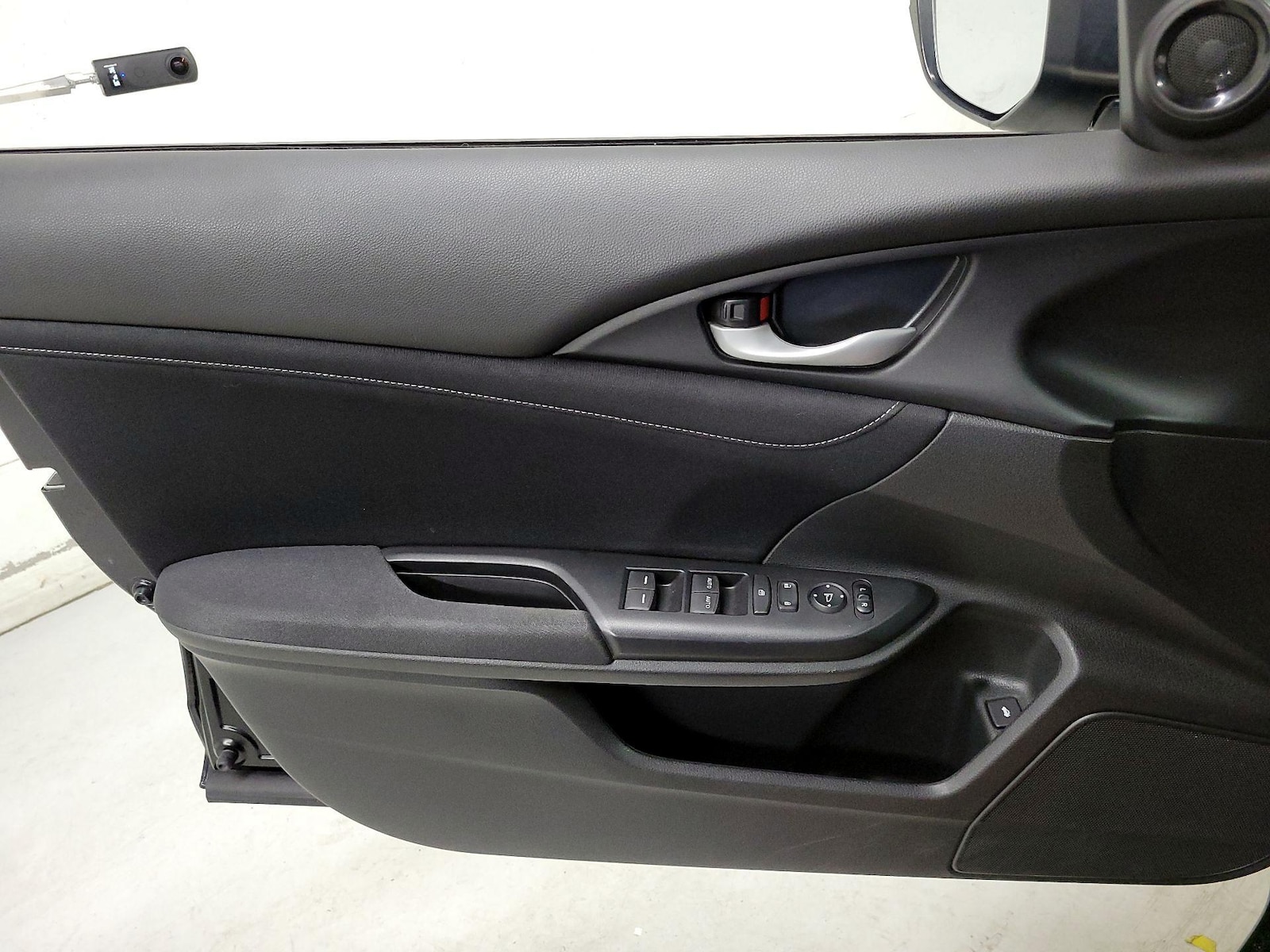 2022 Honda Insight EX - Photo 11