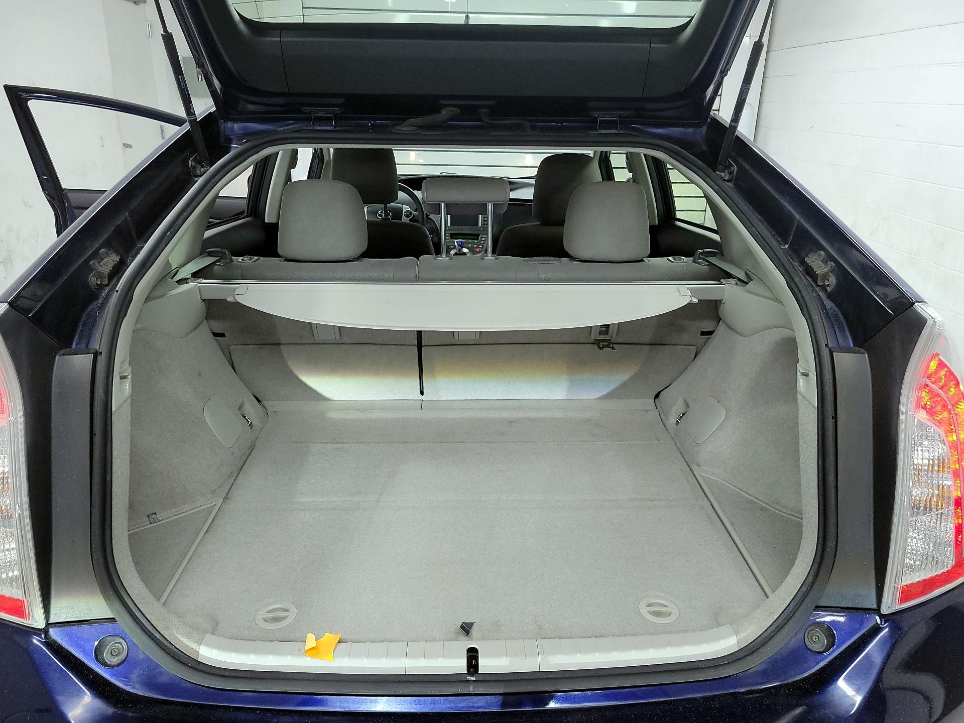 Thumbnail: 2014 Toyota Prius - 15