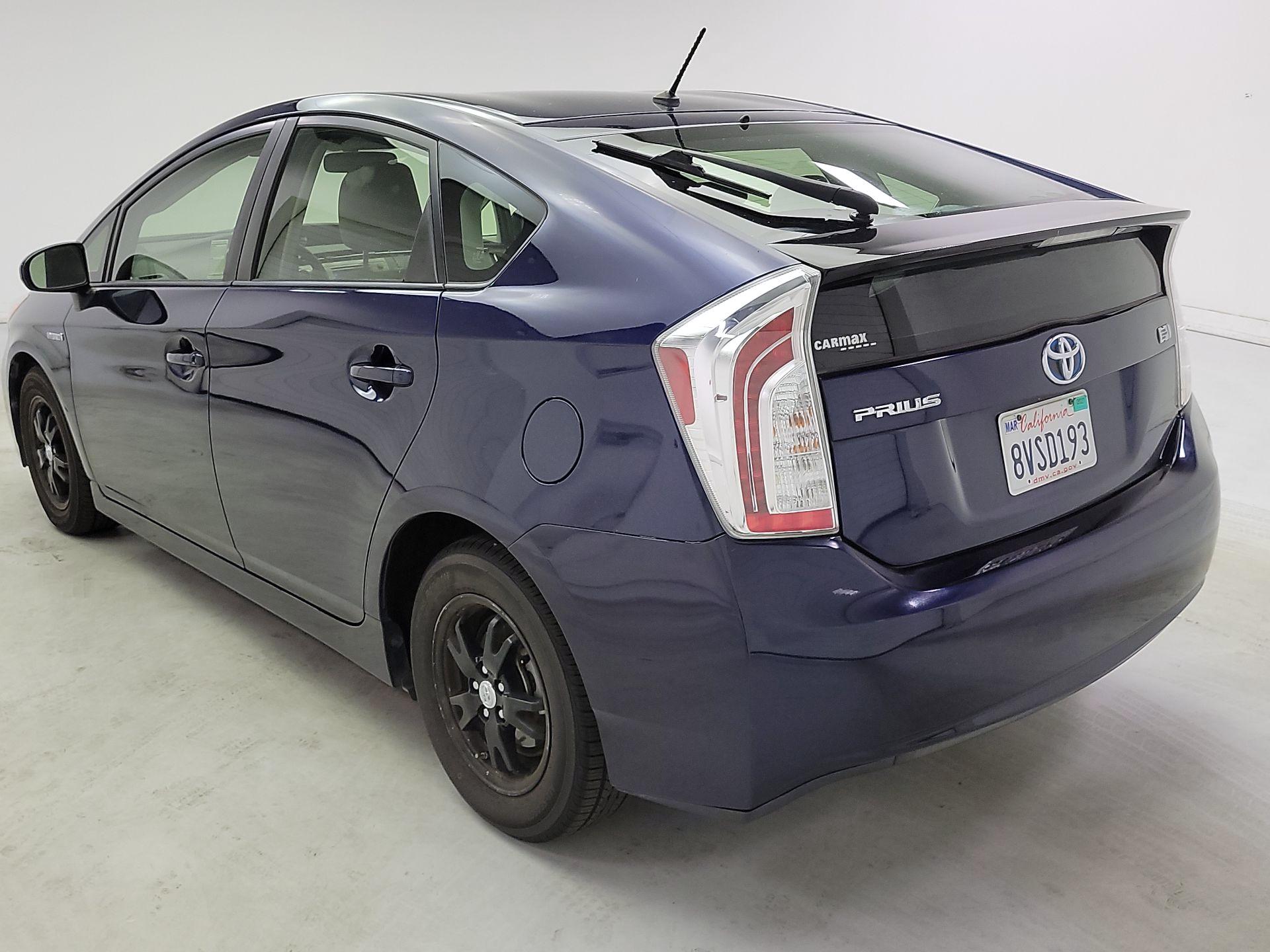 Thumbnail: 2014 Toyota Prius - 7