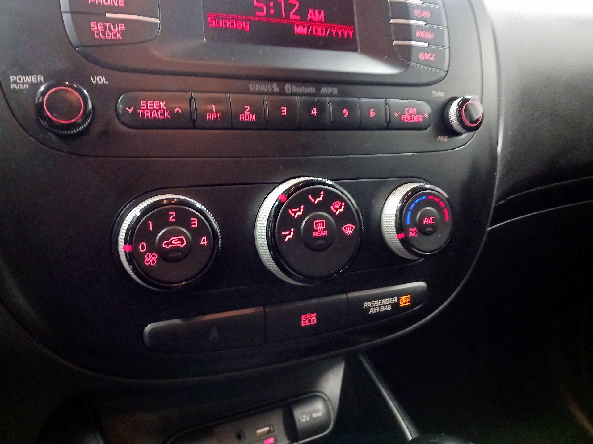 Thumbnail: 2015 Kia Soul - 12
