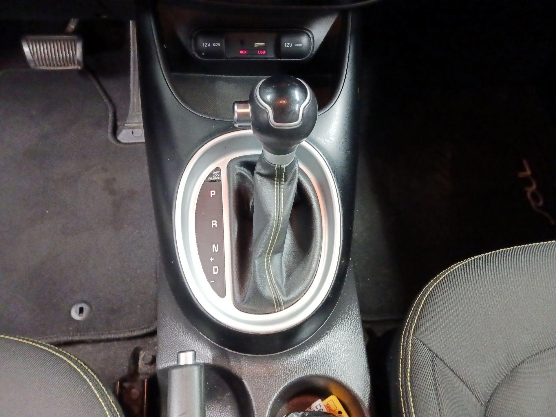 Thumbnail: 2015 Kia Soul - 13