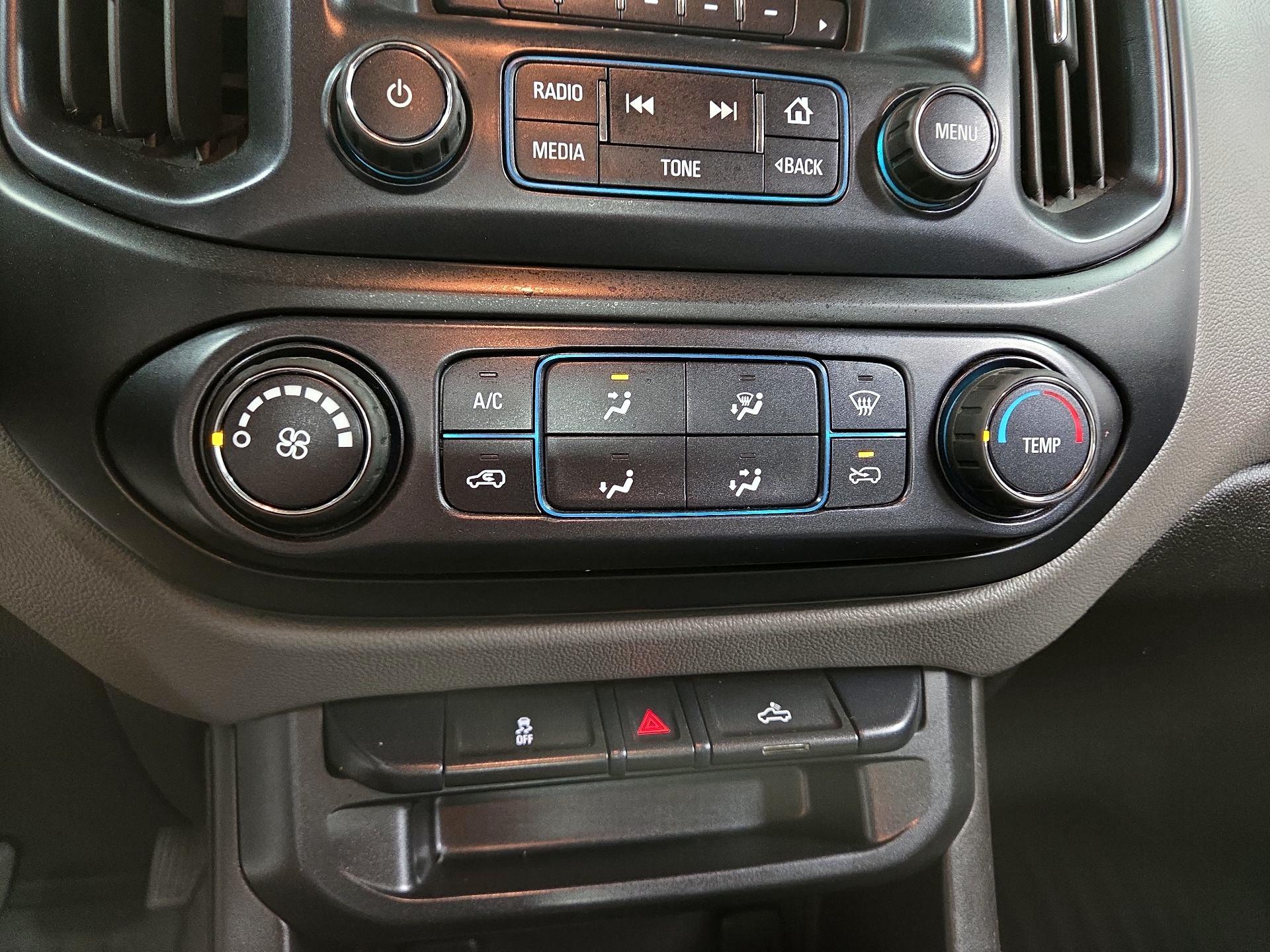 Thumbnail: 2016 Chevrolet Colorado - 16