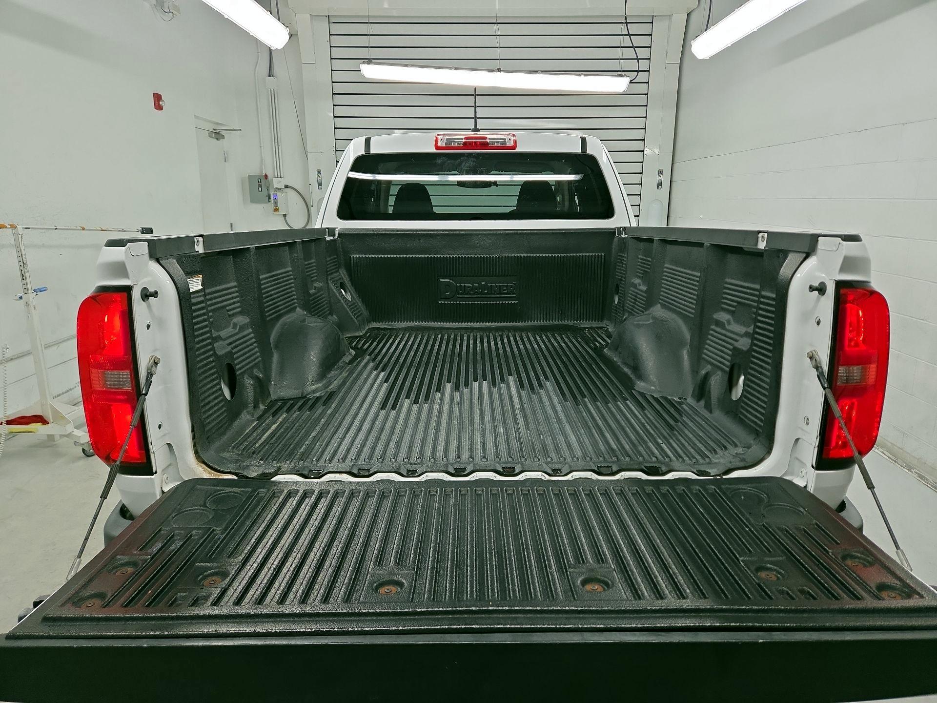 Thumbnail: 2016 Chevrolet Colorado - 20