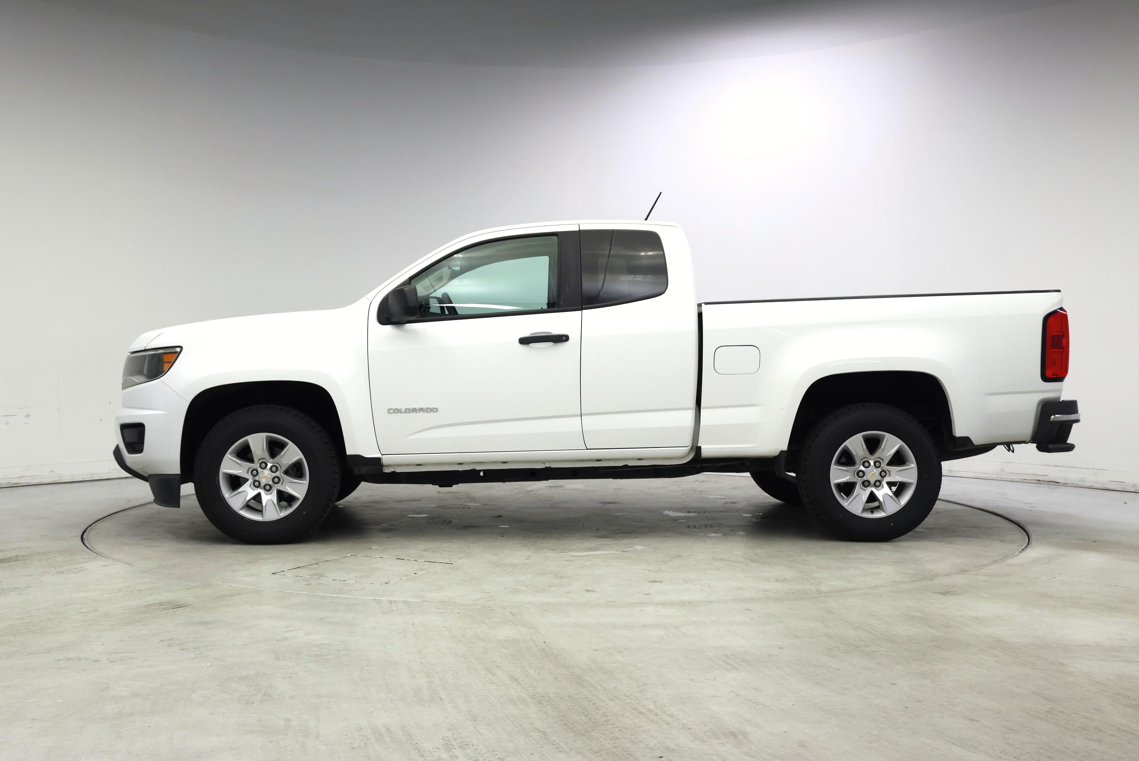 Thumbnail: 2016 Chevrolet Colorado - 3