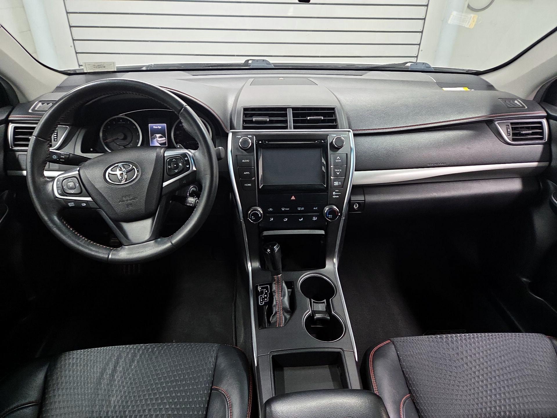 Thumbnail: 2015 Toyota Camry - 9