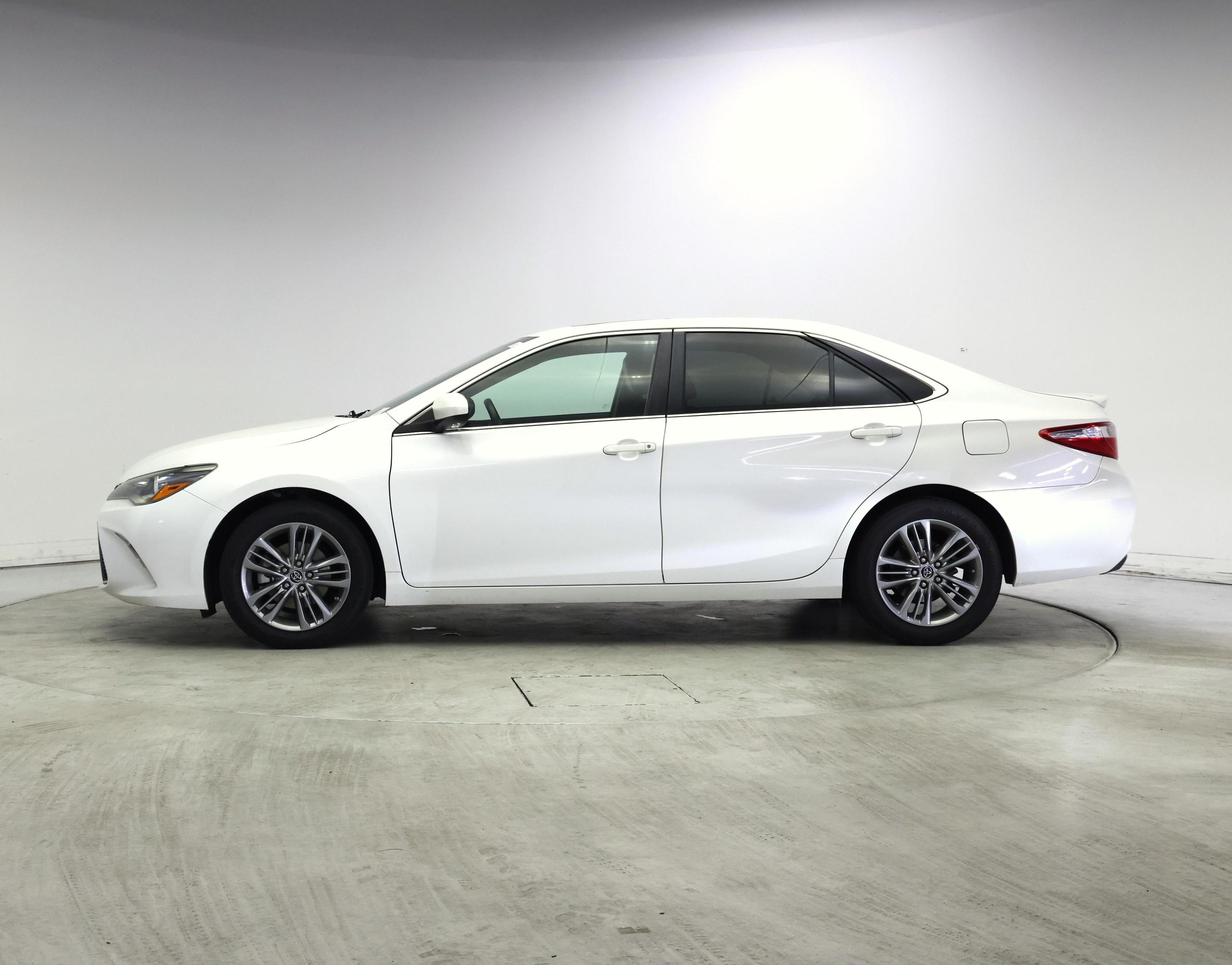 Thumbnail: 2015 Toyota Camry - 3