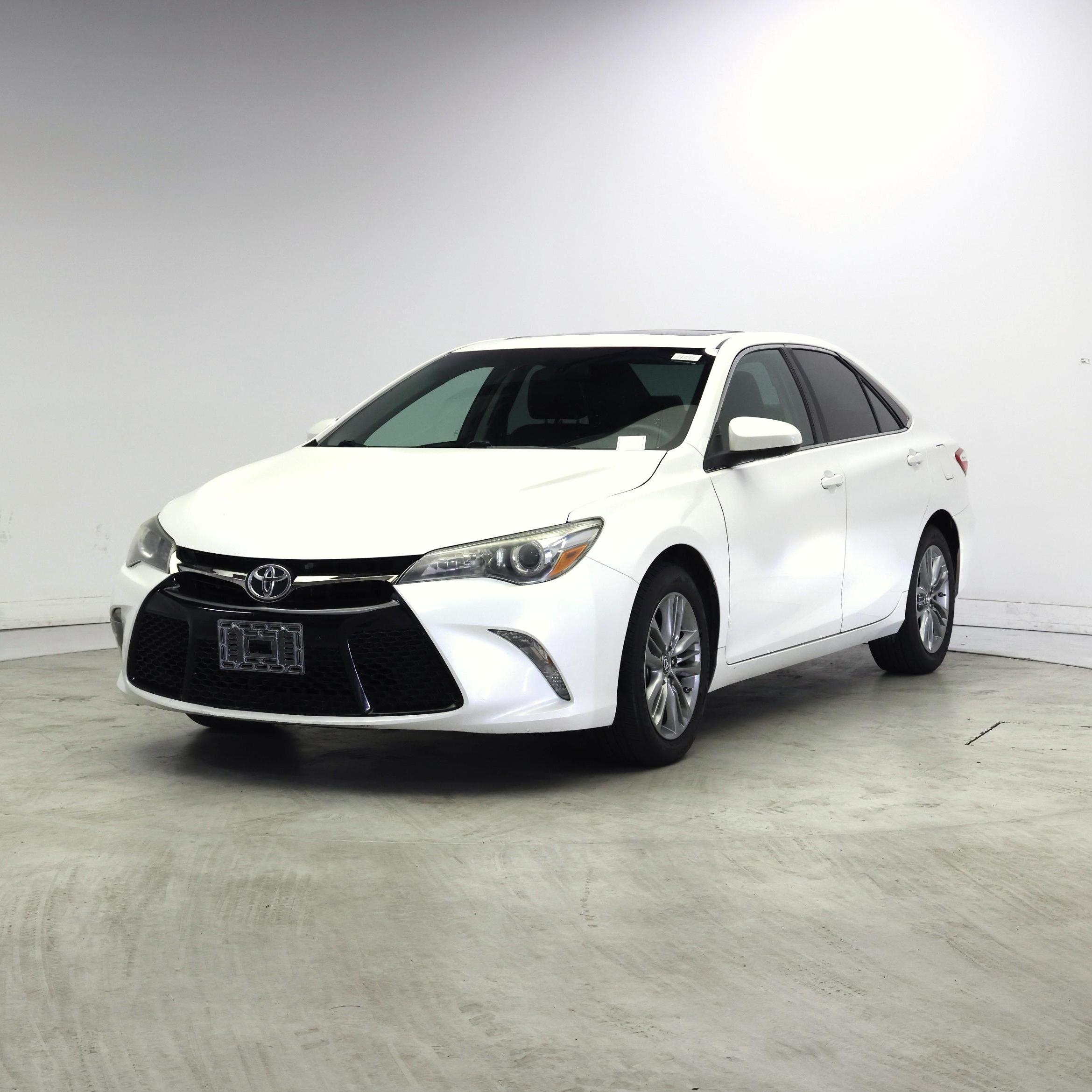 Thumbnail: 2015 Toyota Camry - 4