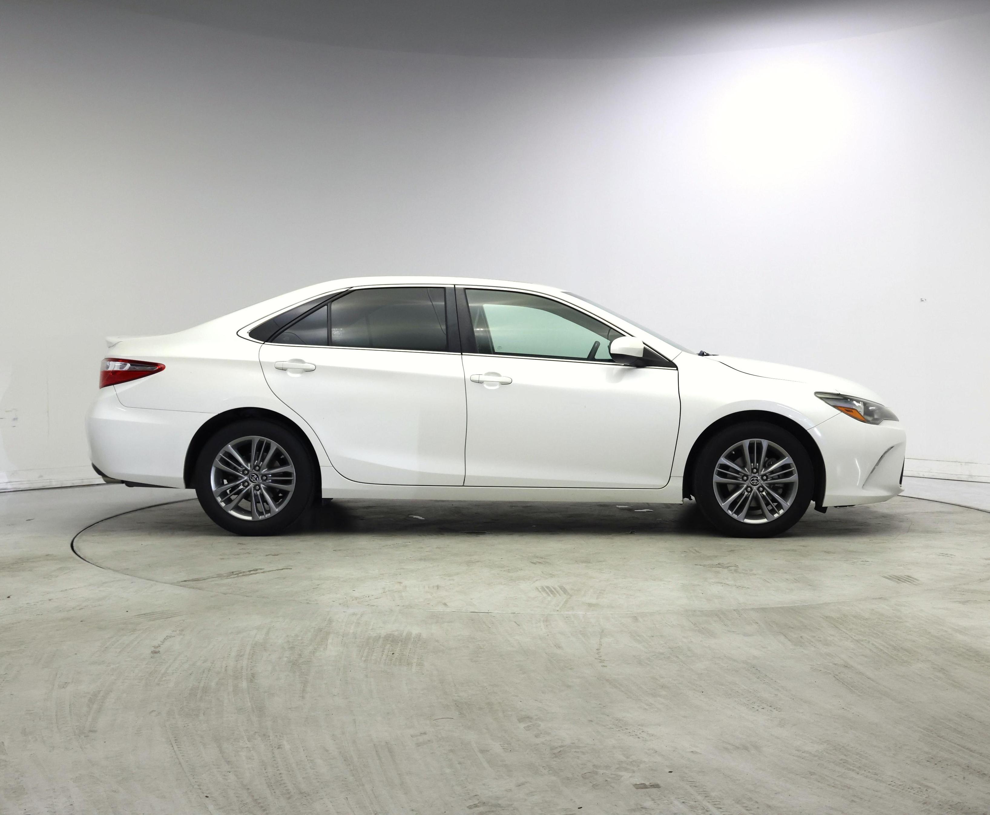 Thumbnail: 2015 Toyota Camry - 7