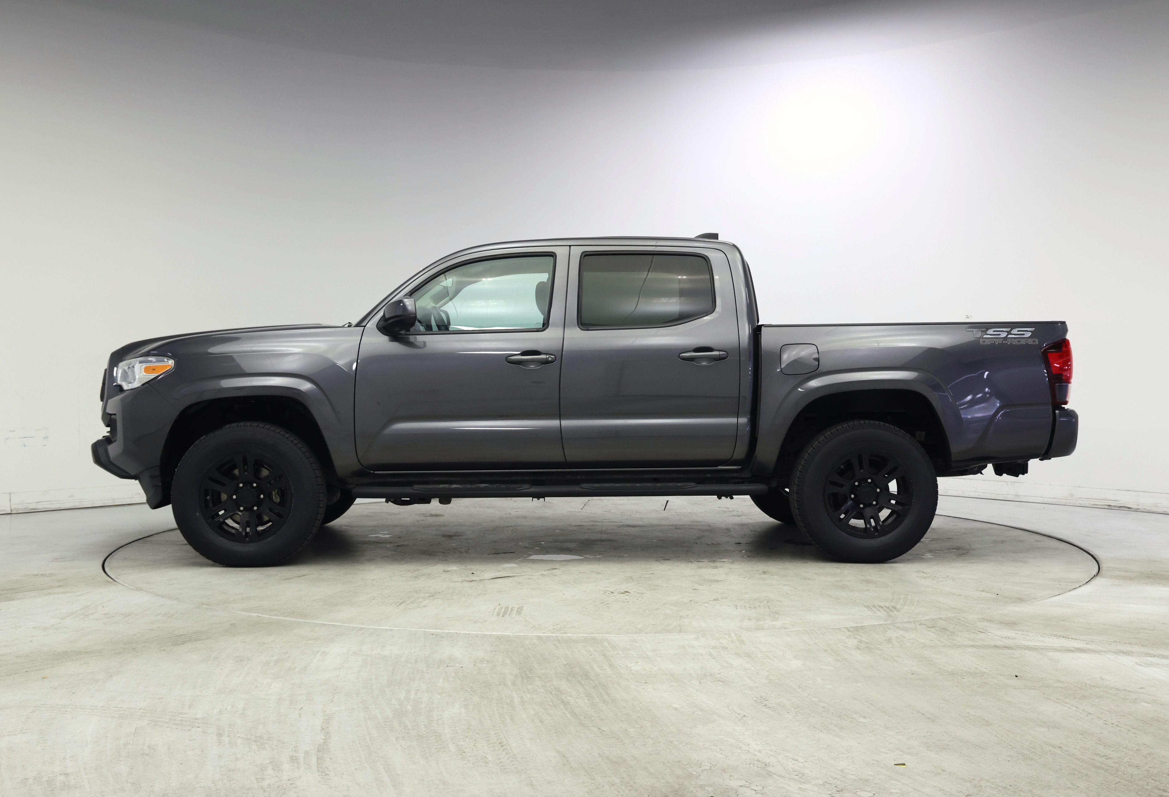 Thumbnail: 2022 Toyota Tacoma - 3