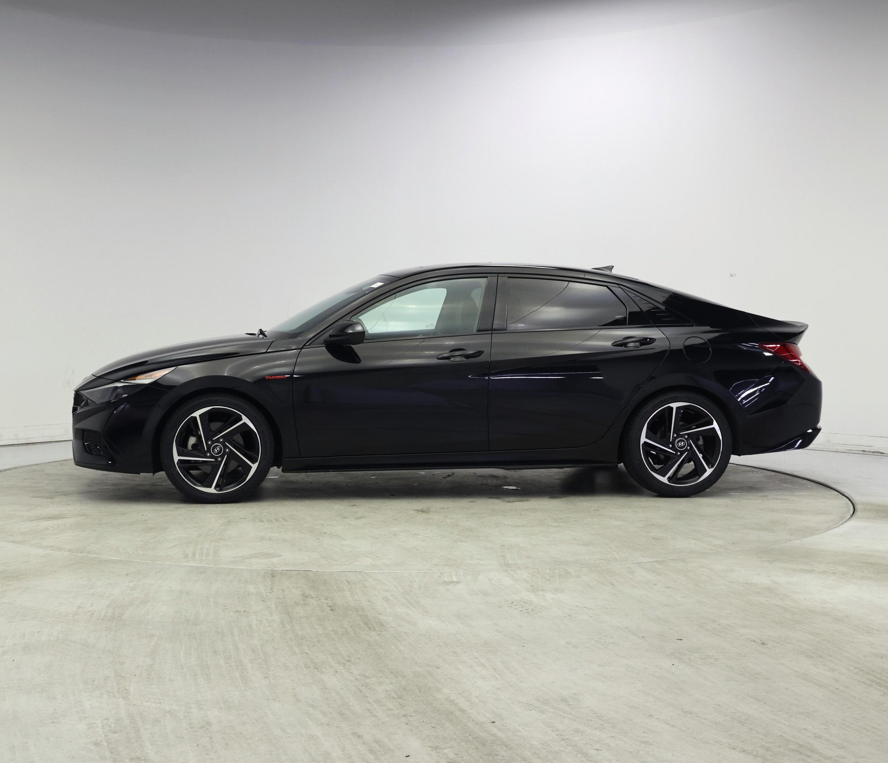Thumbnail: 2023 Hyundai Elantra - 3