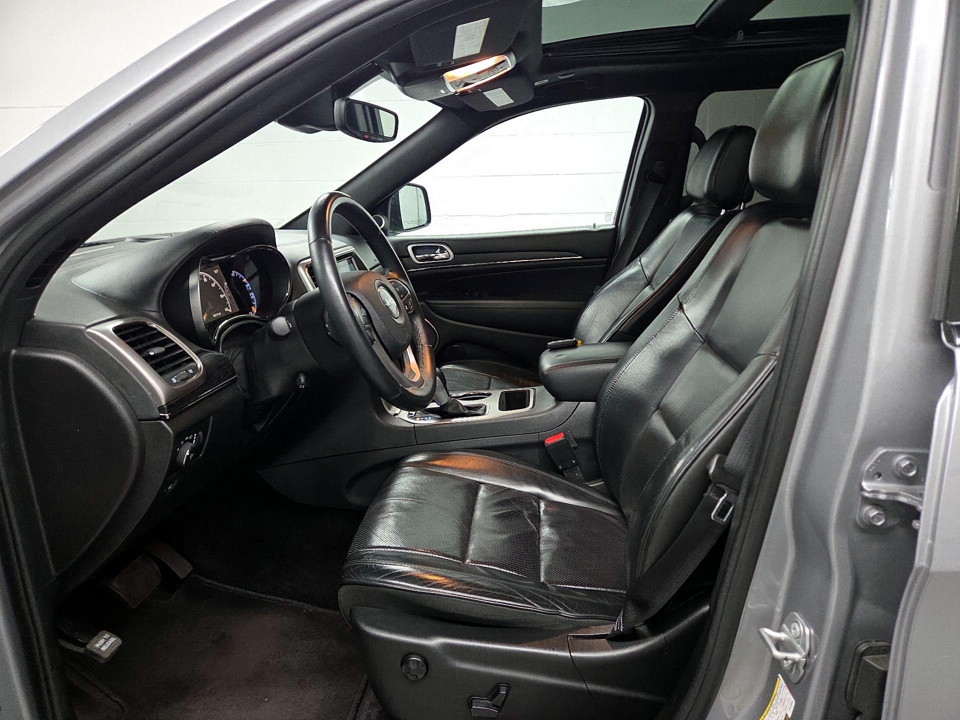 Thumbnail: 2018 Jeep Grand Cherokee - 11