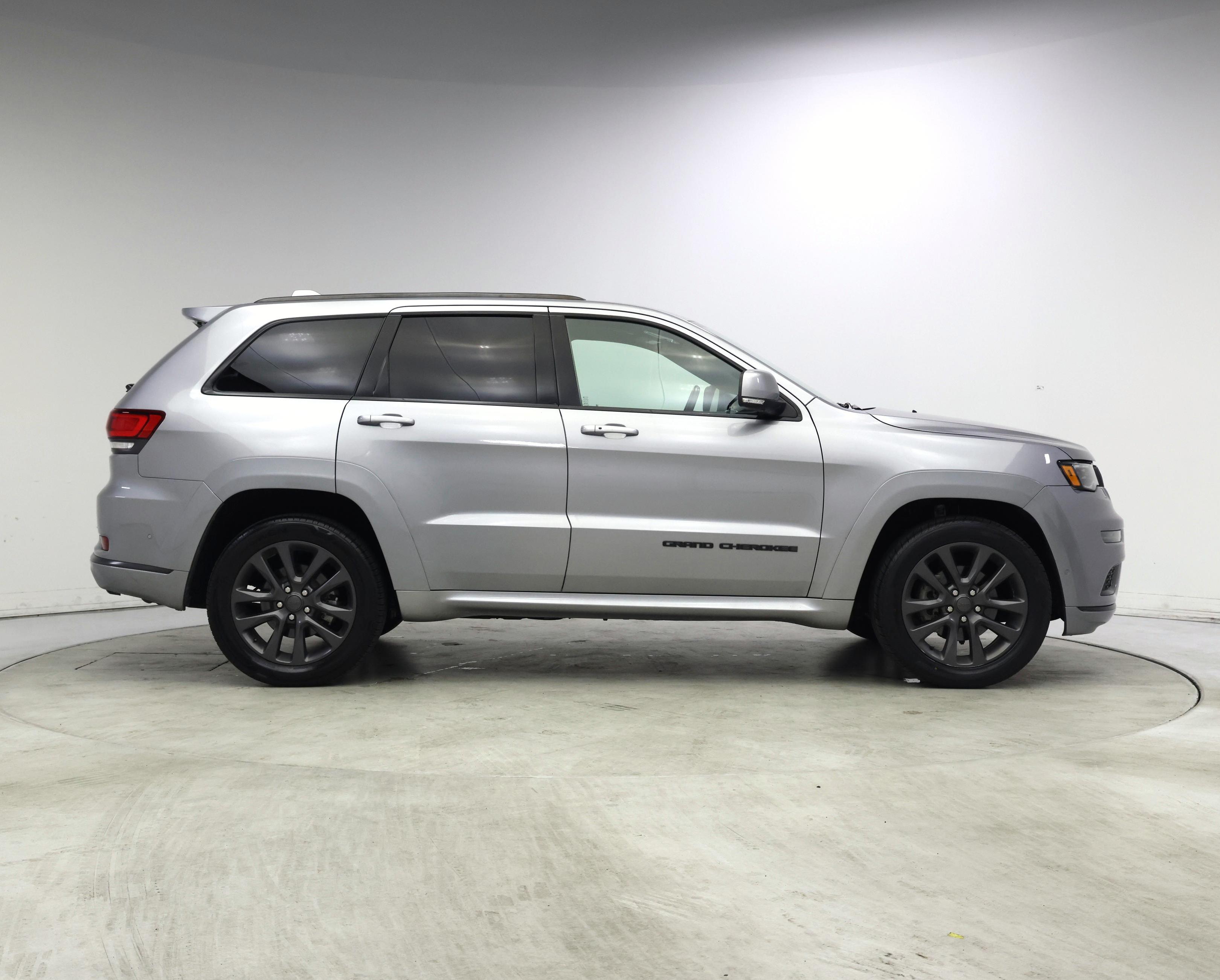 Thumbnail: 2018 Jeep Grand Cherokee - 7