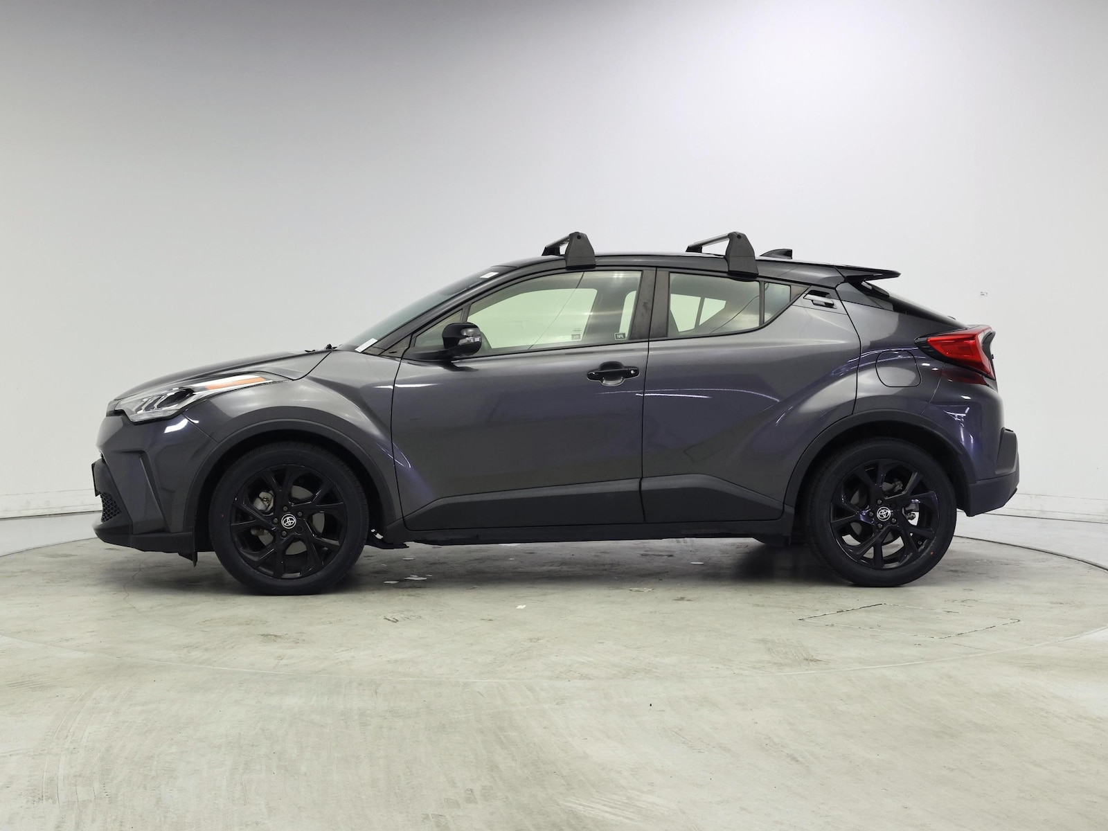 2022 Toyota C-HR Nightshade - Photo 4