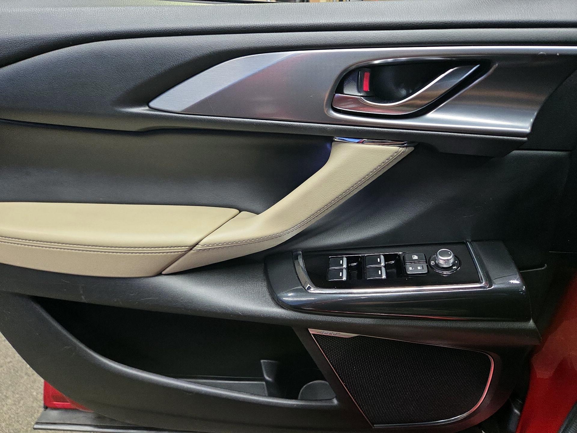 Thumbnail: 2022 Mazda CX-9 - 10