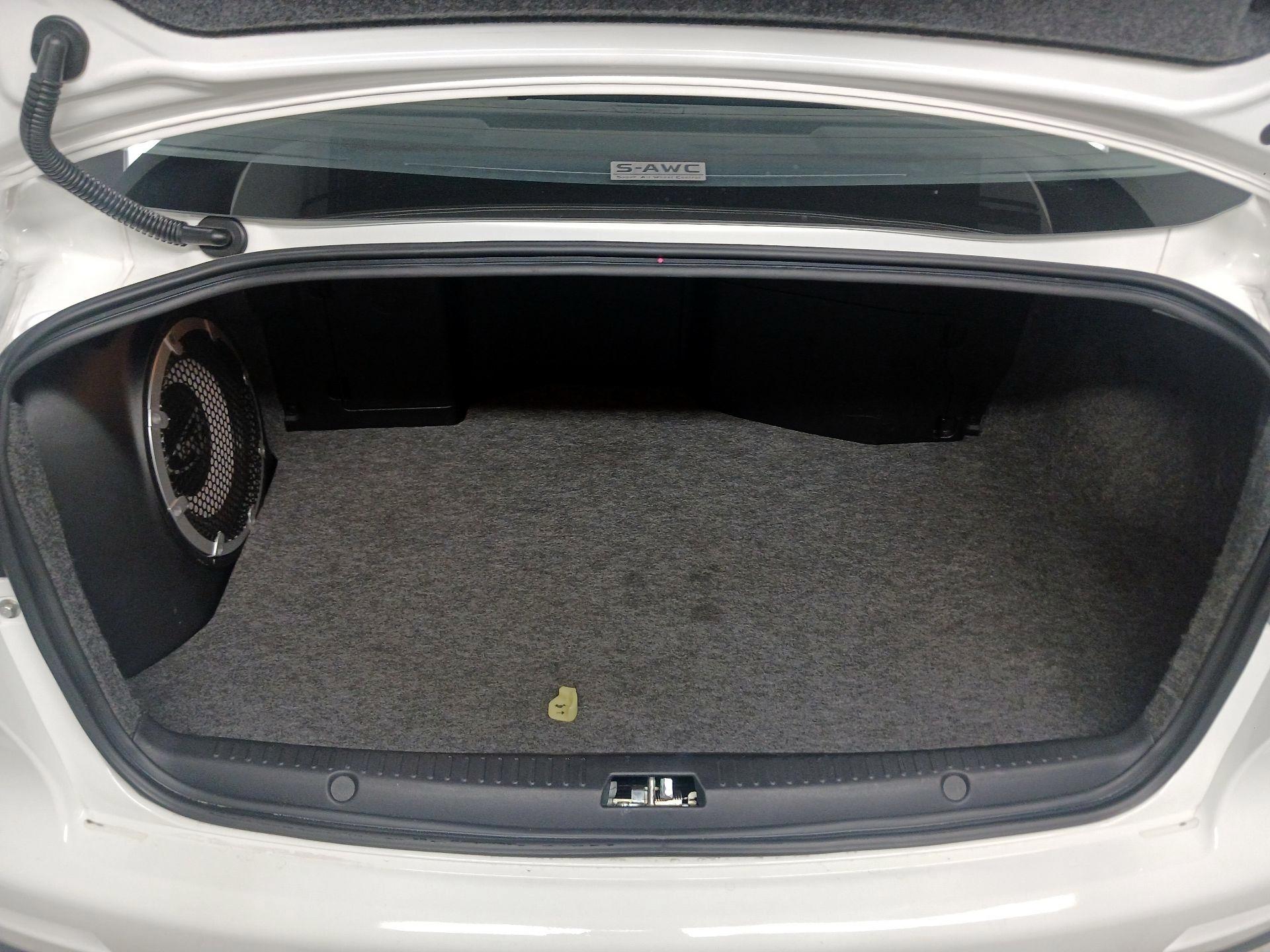 Thumbnail: 2014 Mitsubishi Lancer - 18