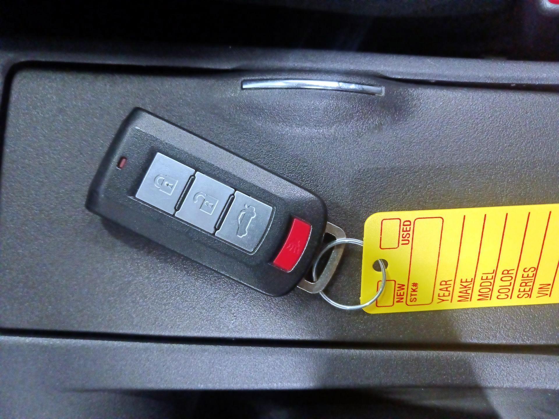 Thumbnail: 2014 Mitsubishi Lancer - 20
