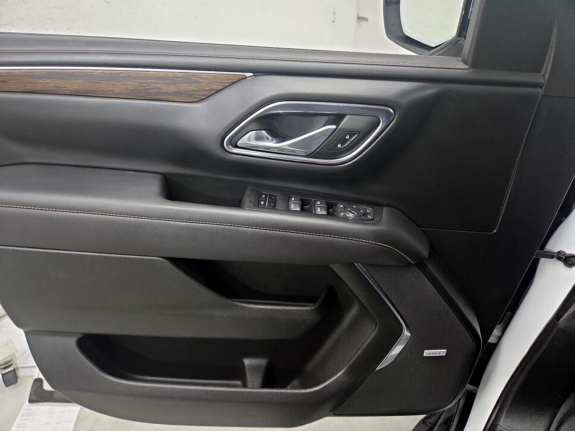 Thumbnail: 2023 Chevrolet Suburban - 12