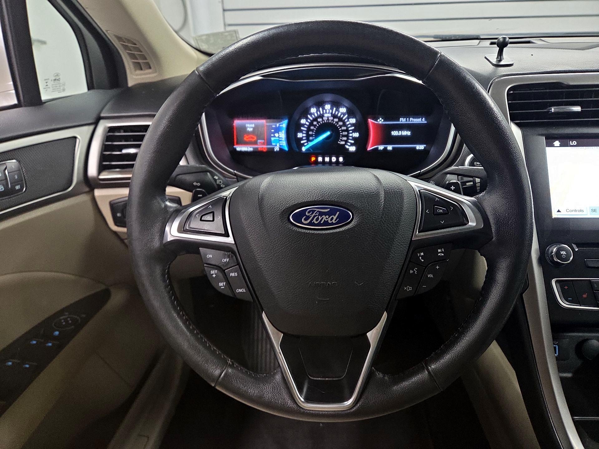 Thumbnail: 2017 Ford Fusion - 10