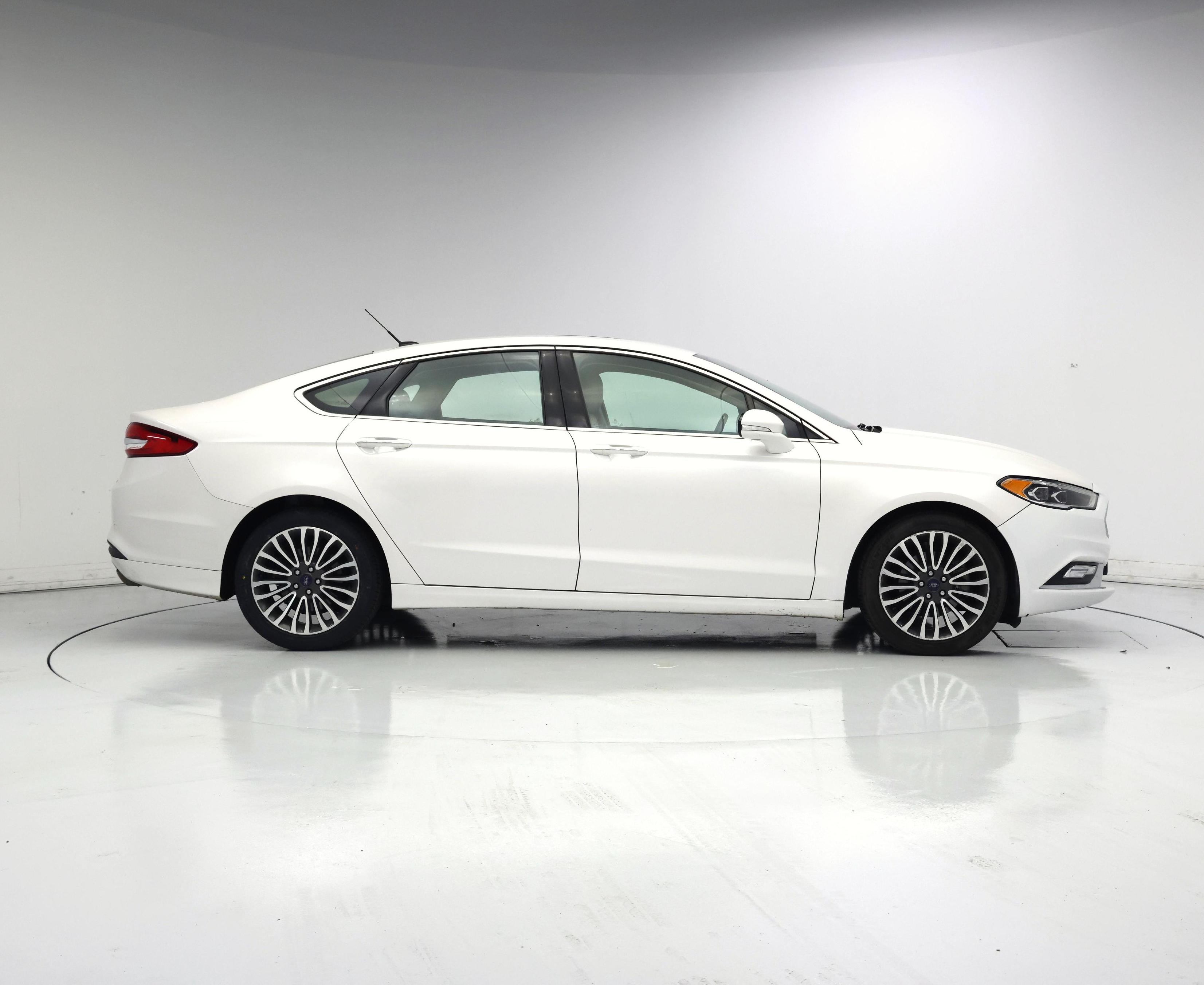 Thumbnail: 2017 Ford Fusion - 7