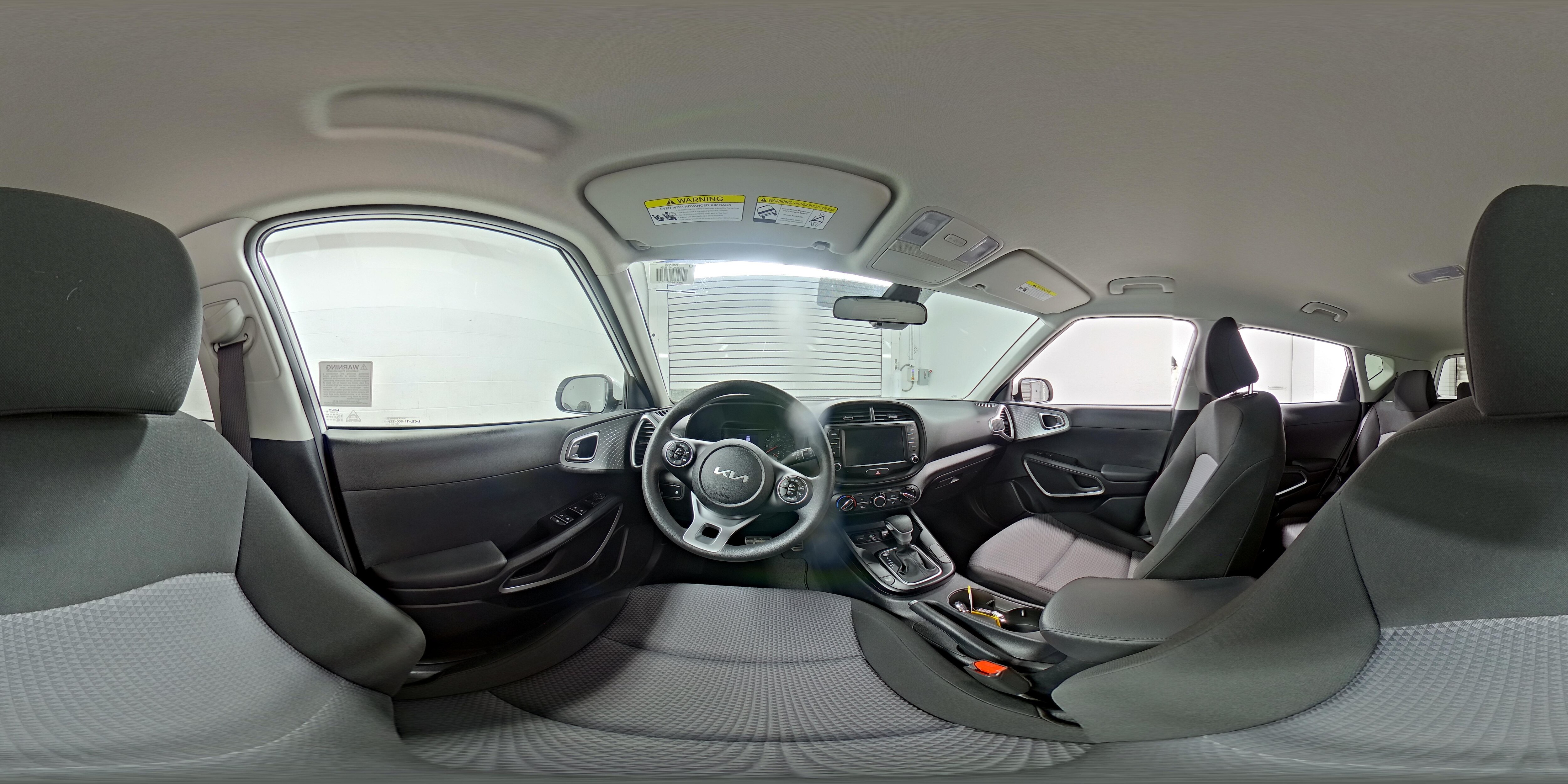 2022 Kia Soul LX - Photo 24