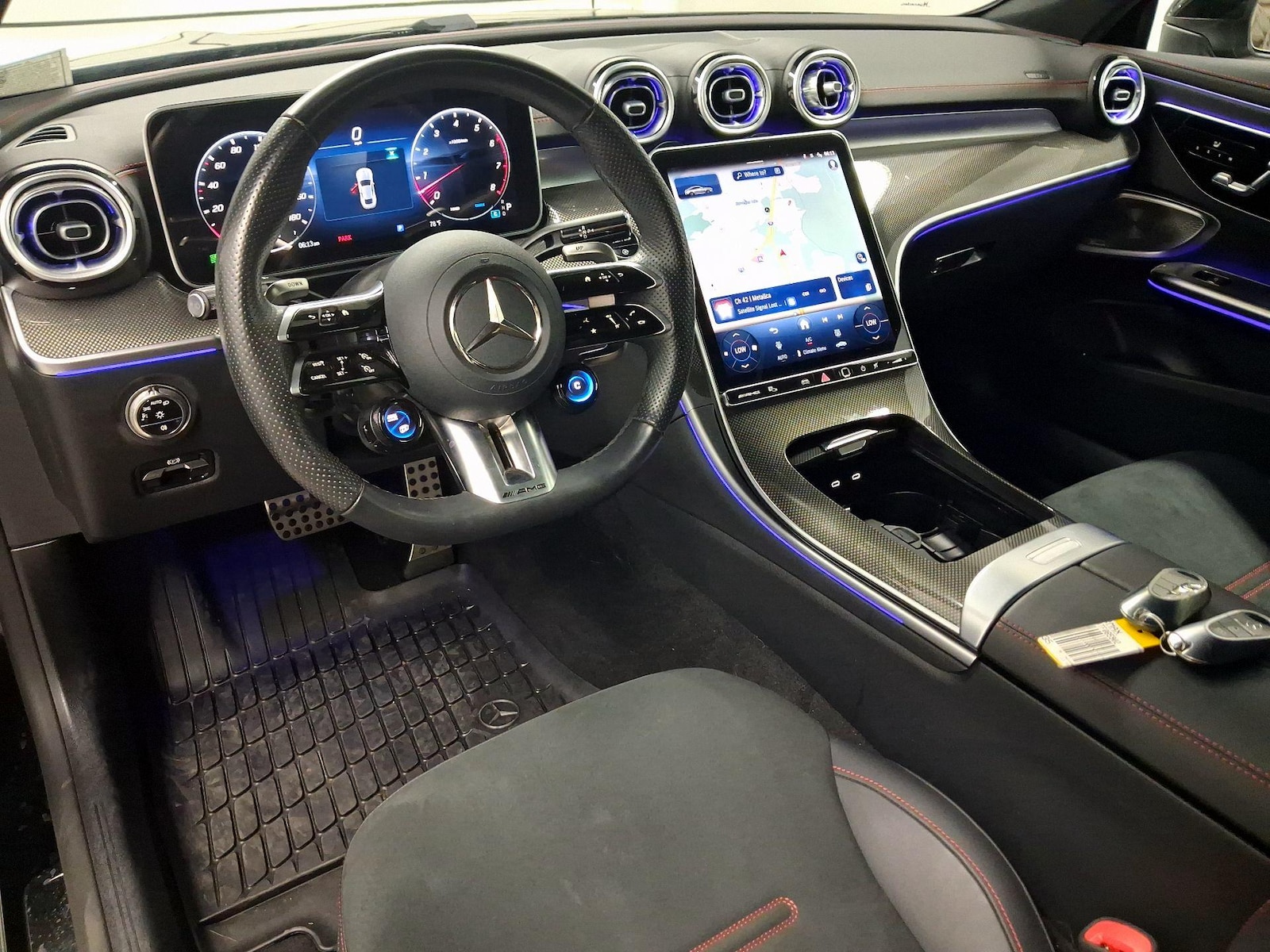Apple CarPlay® & Android Auto™