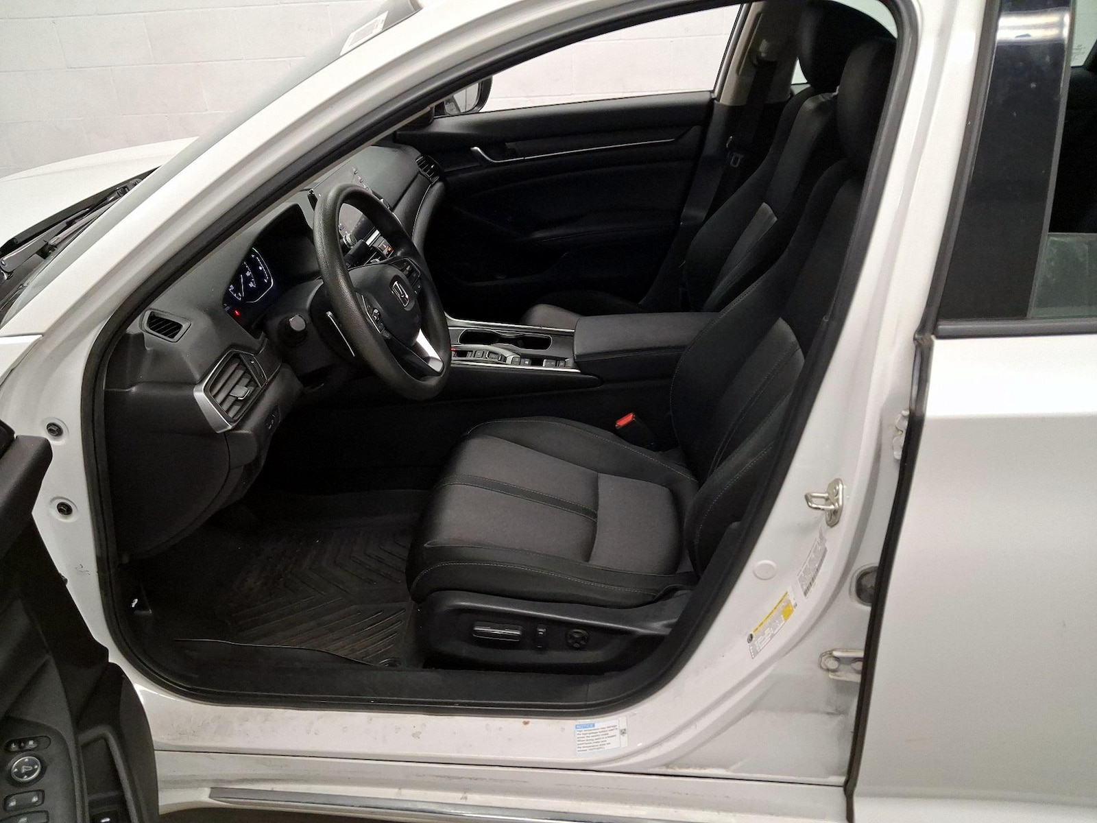 2019 Honda Accord Hybrid EX - Photo 12
