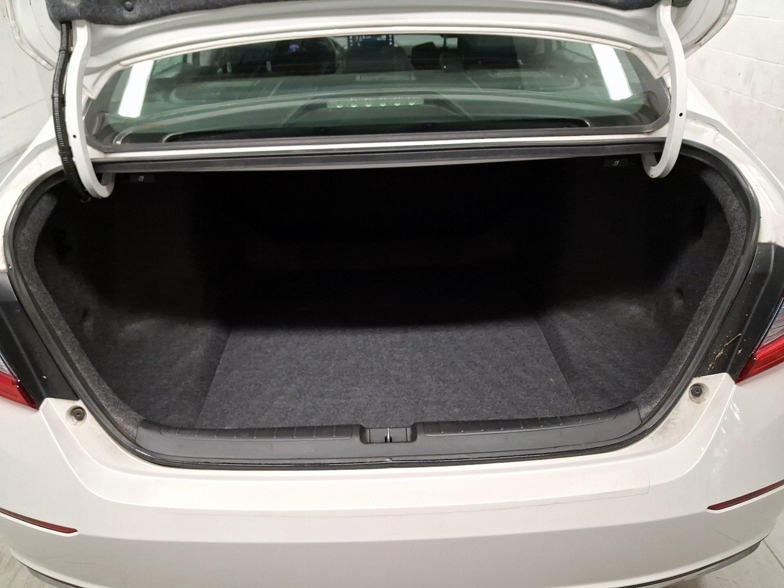 2019 Honda Accord Hybrid EX - Photo 17