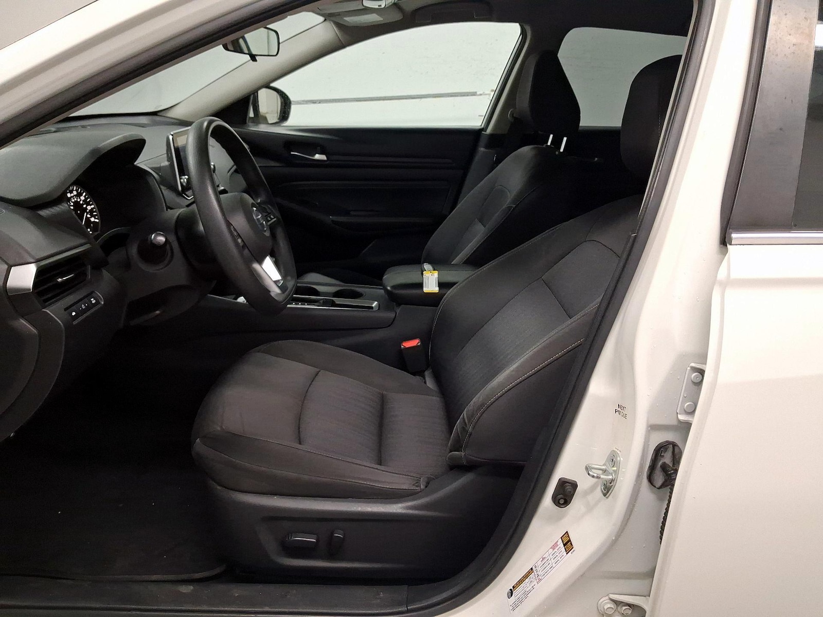 Power Seat(s) & Side Airbags