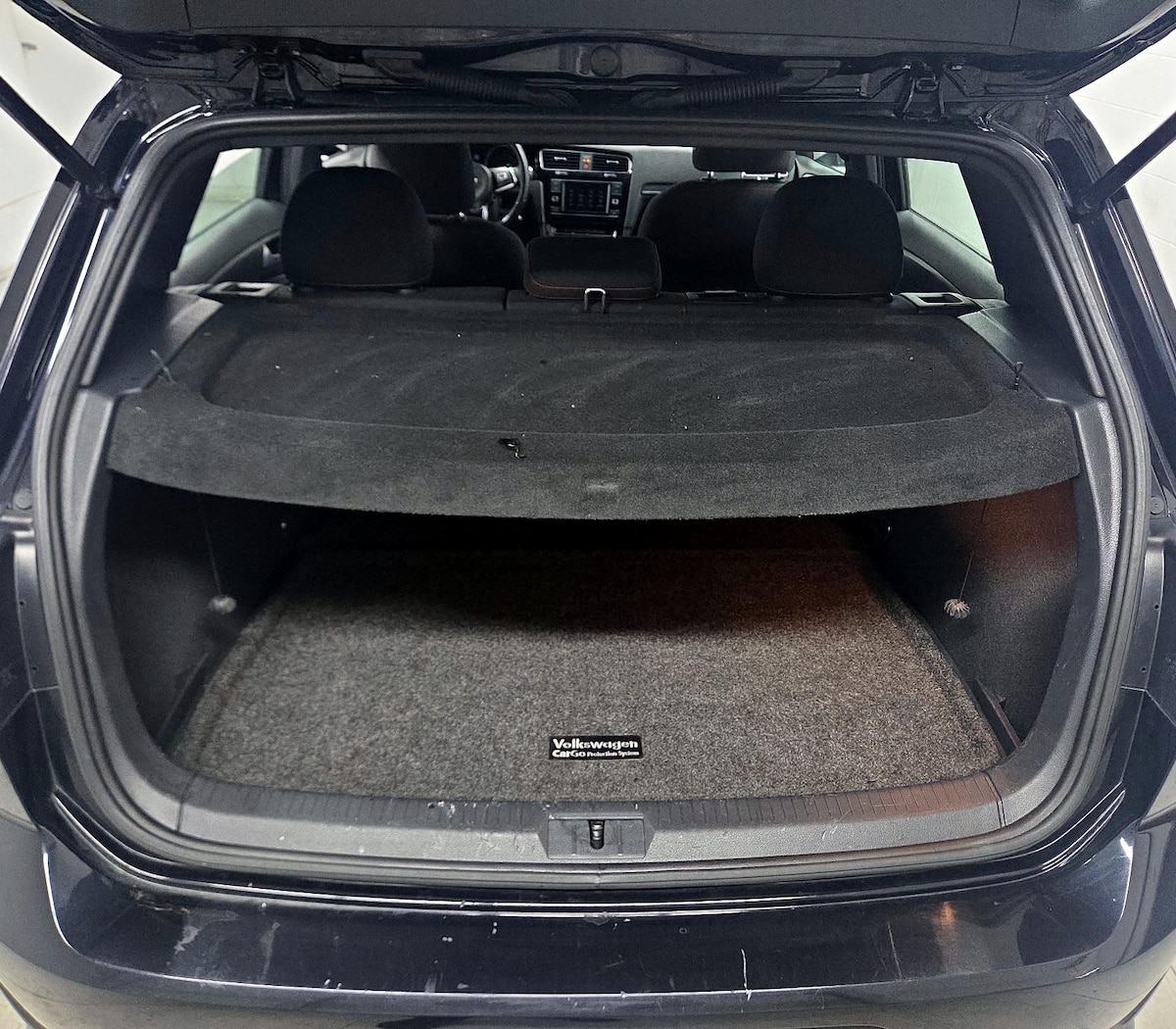 Trunk/Cargo (Seats Up)
