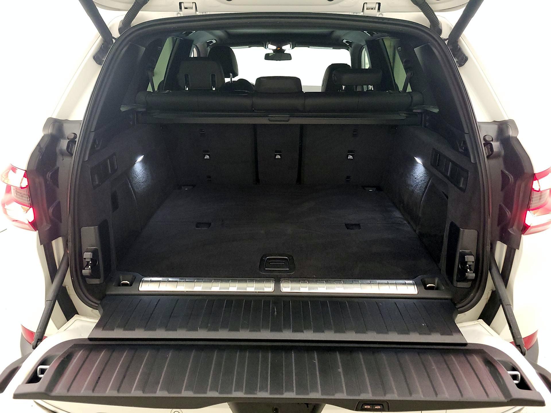 Thumbnail: 2021 BMW X5 - 20