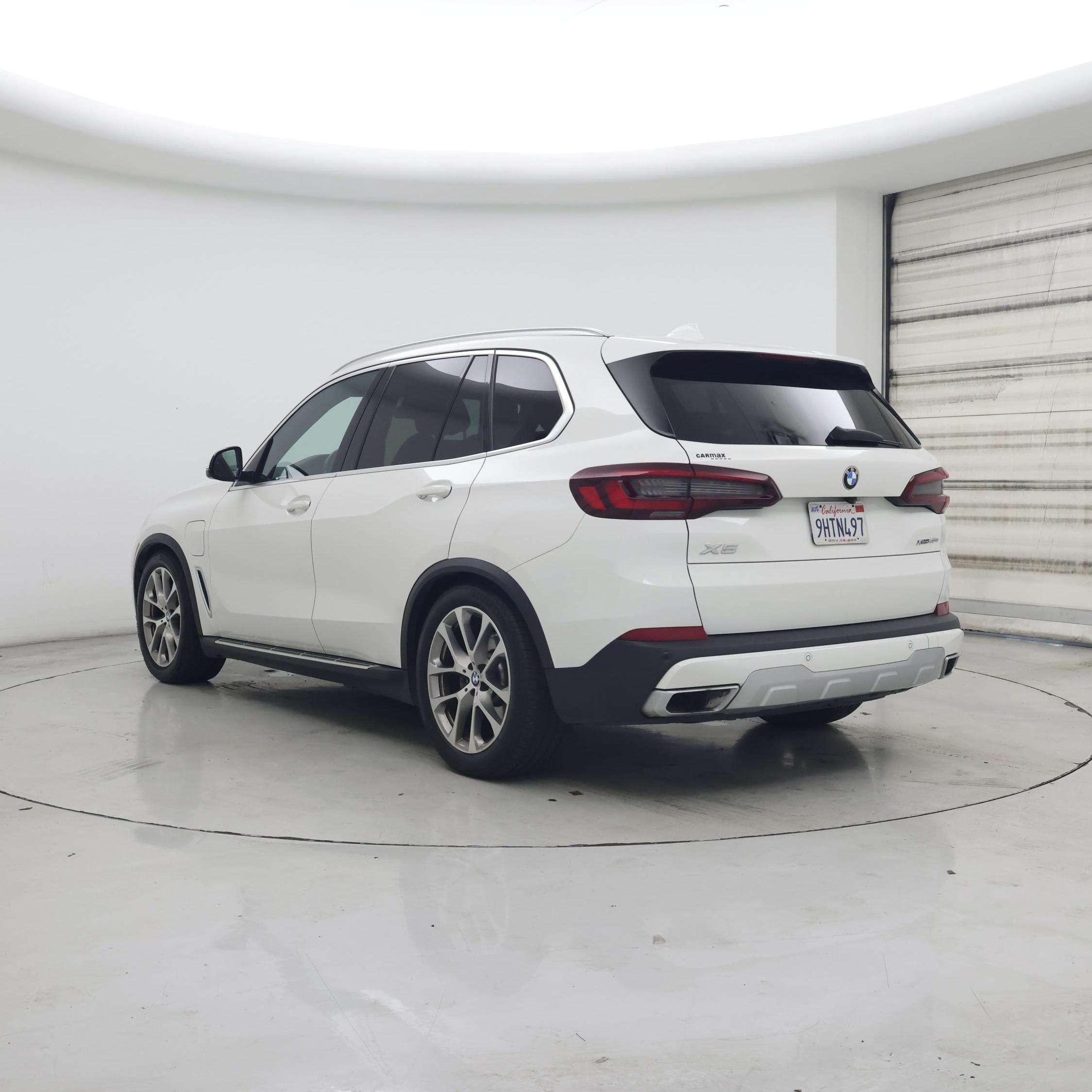 Thumbnail: 2021 BMW X5 - 3