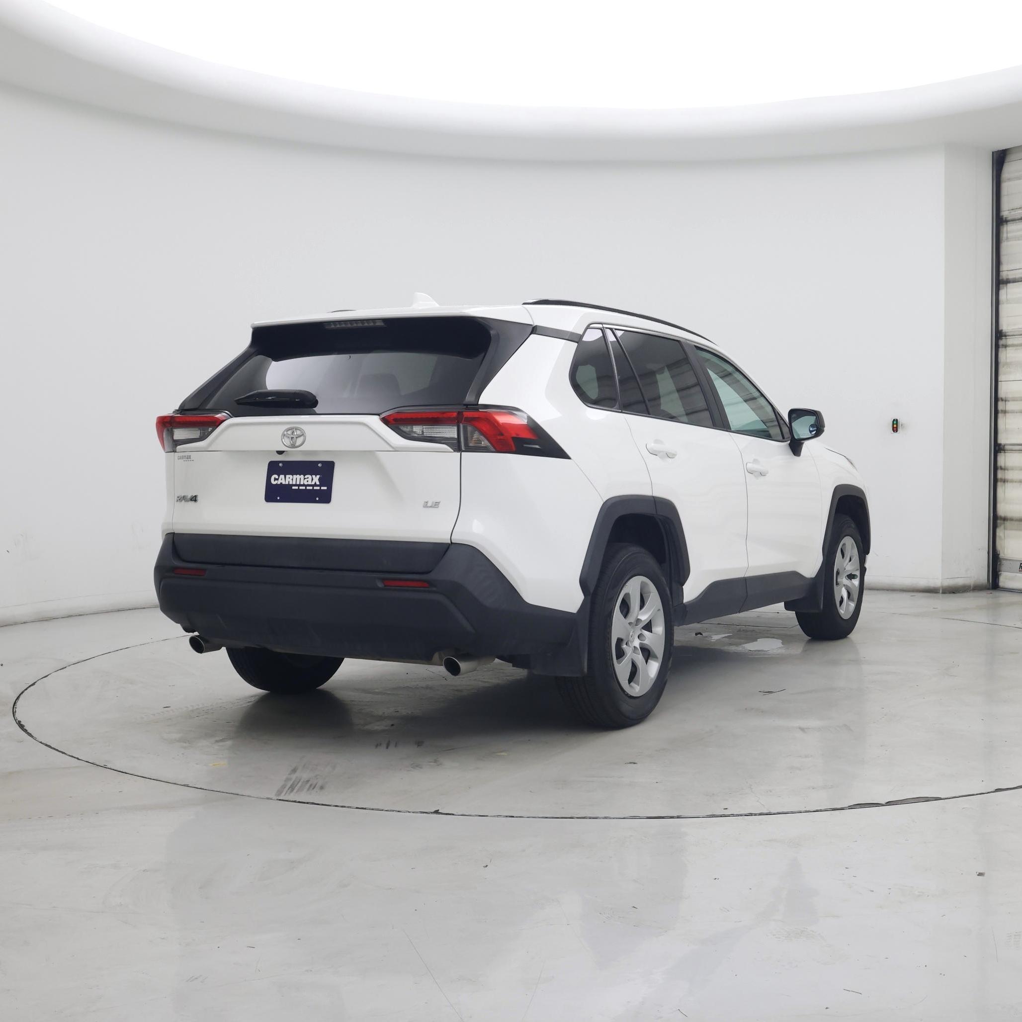 Thumbnail: 2020 Toyota RAV4 - 8