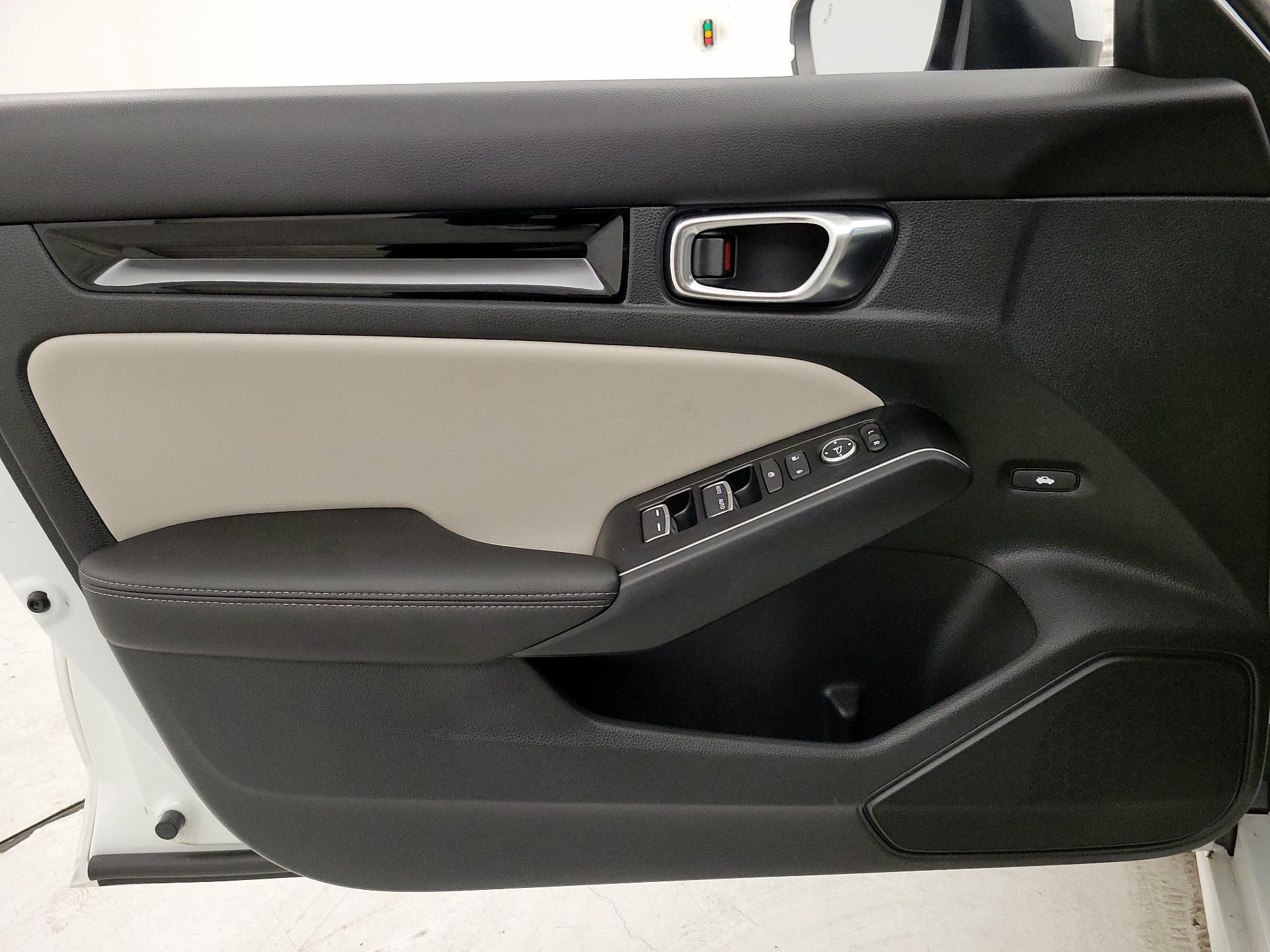 Thumbnail: 2024 Honda Civic - 12