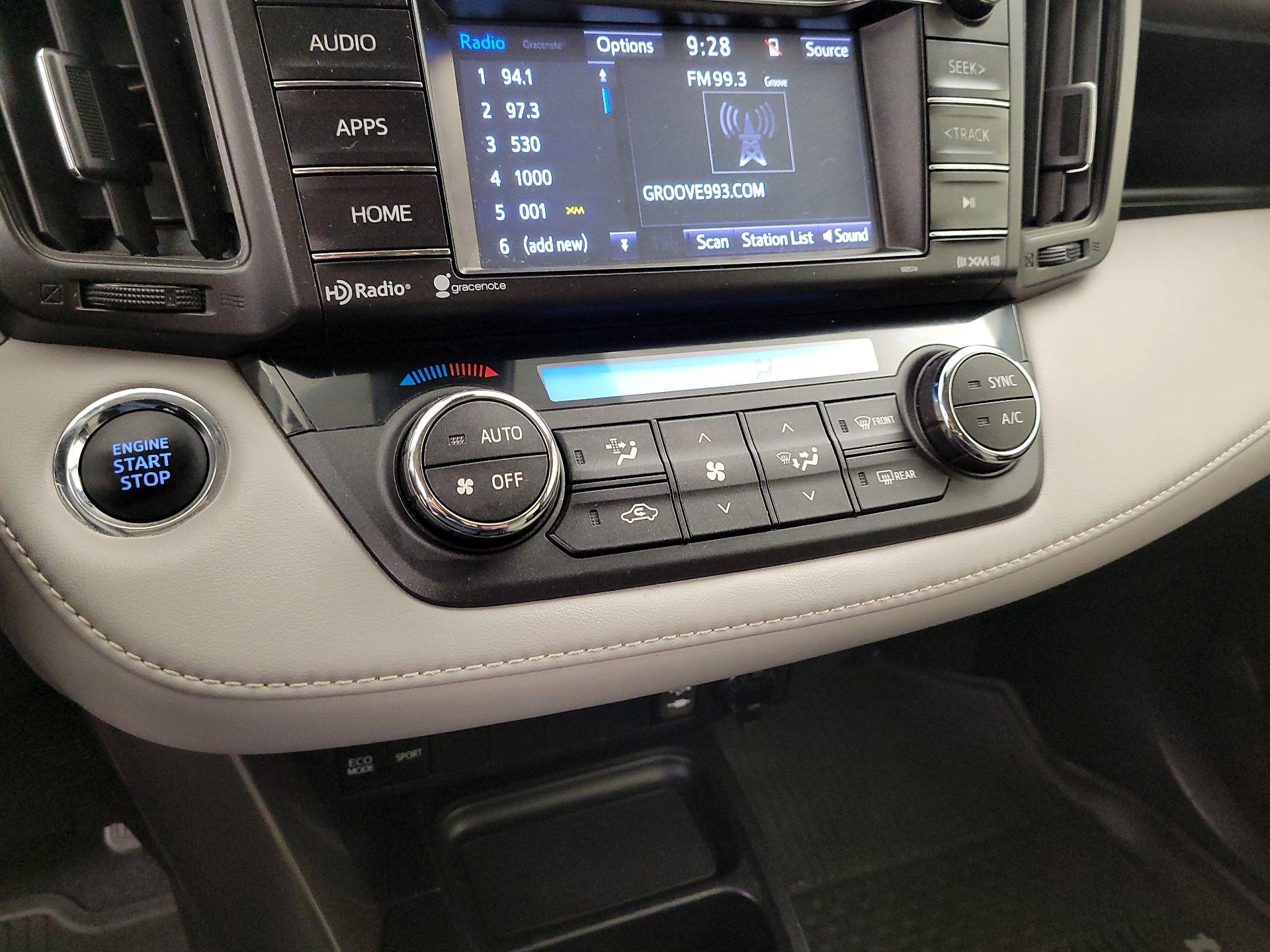 Thumbnail: 2018 Toyota RAV4 - 16