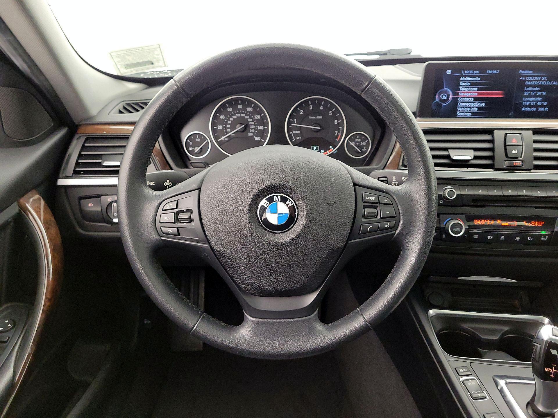 Thumbnail: 2015 BMW 3 Series - 10