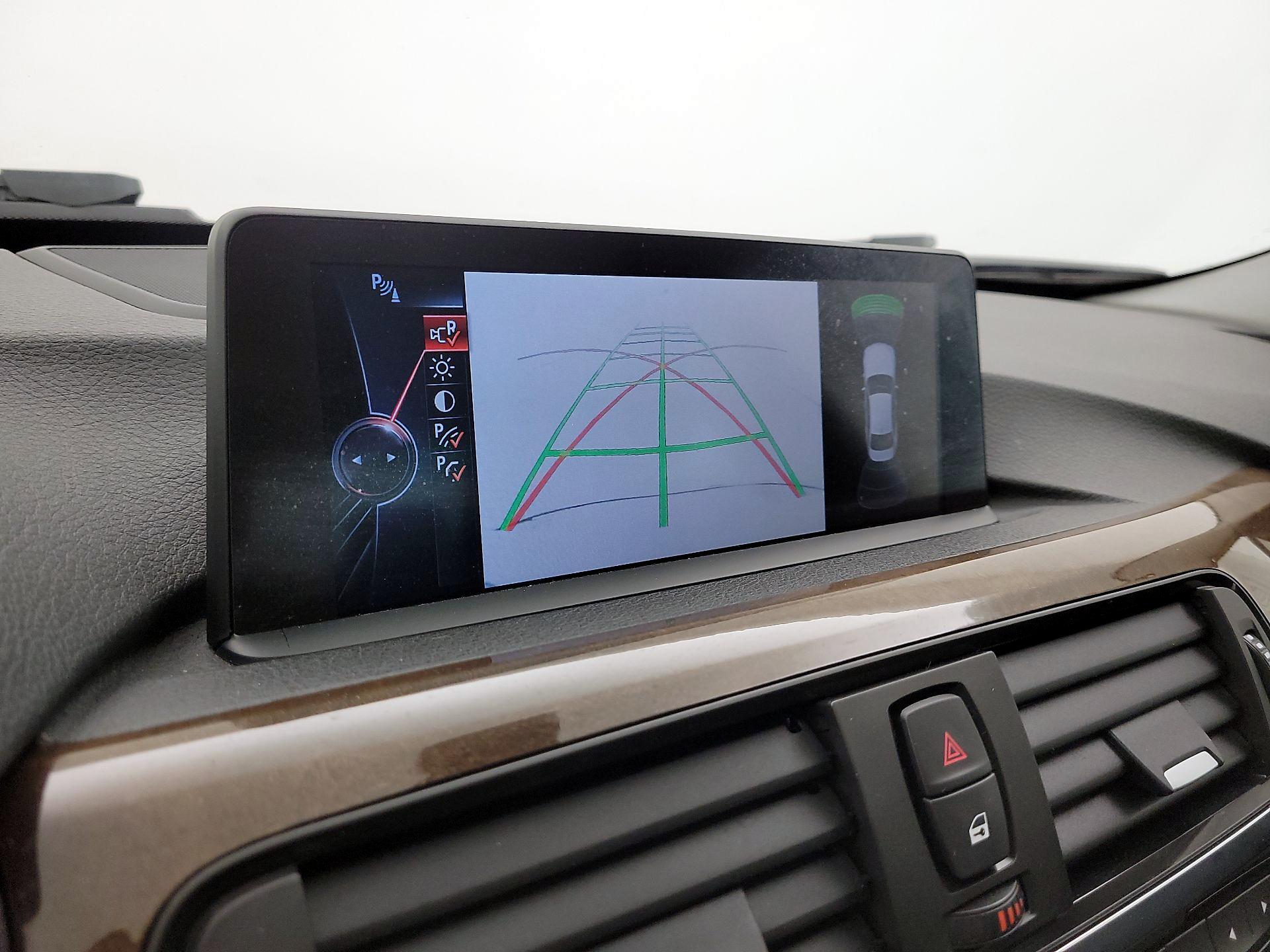 Thumbnail: 2015 BMW 3 Series - 15