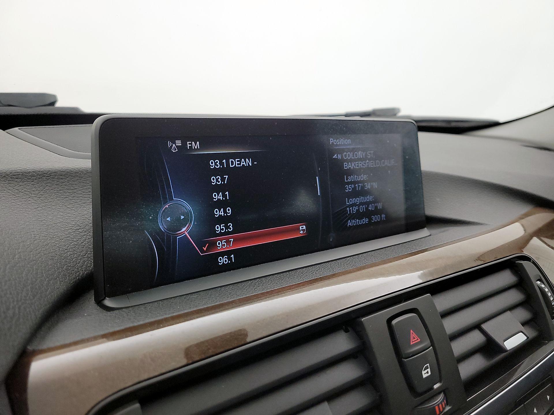 Thumbnail: 2015 BMW 3 Series - 16