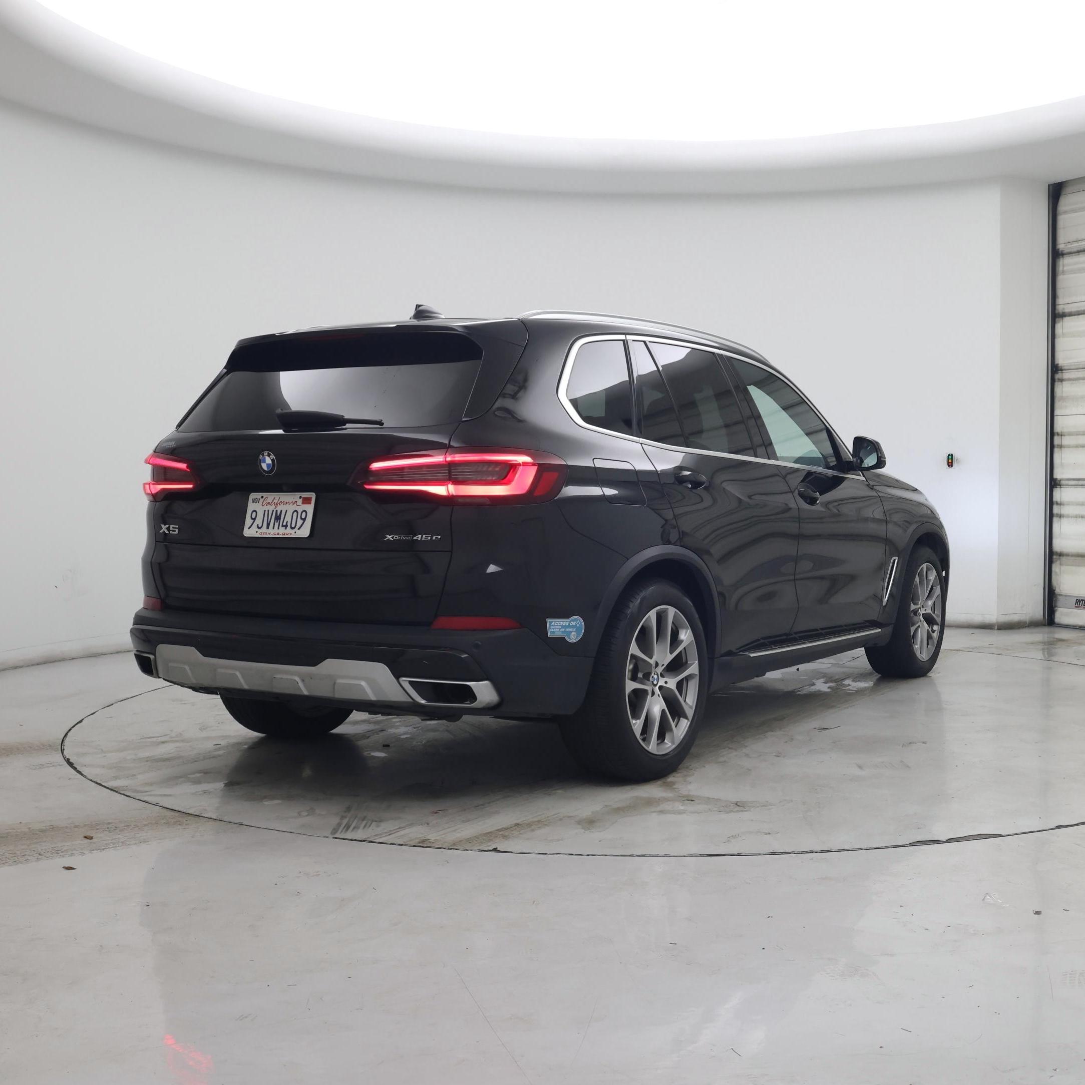 Thumbnail: 2021 BMW X5 - 8