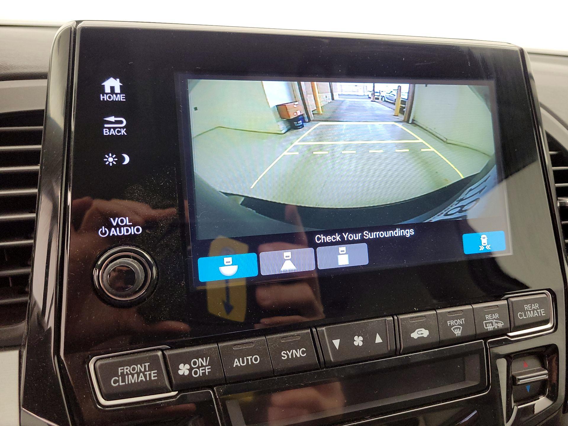 Thumbnail: 2019 Honda Odyssey - 15