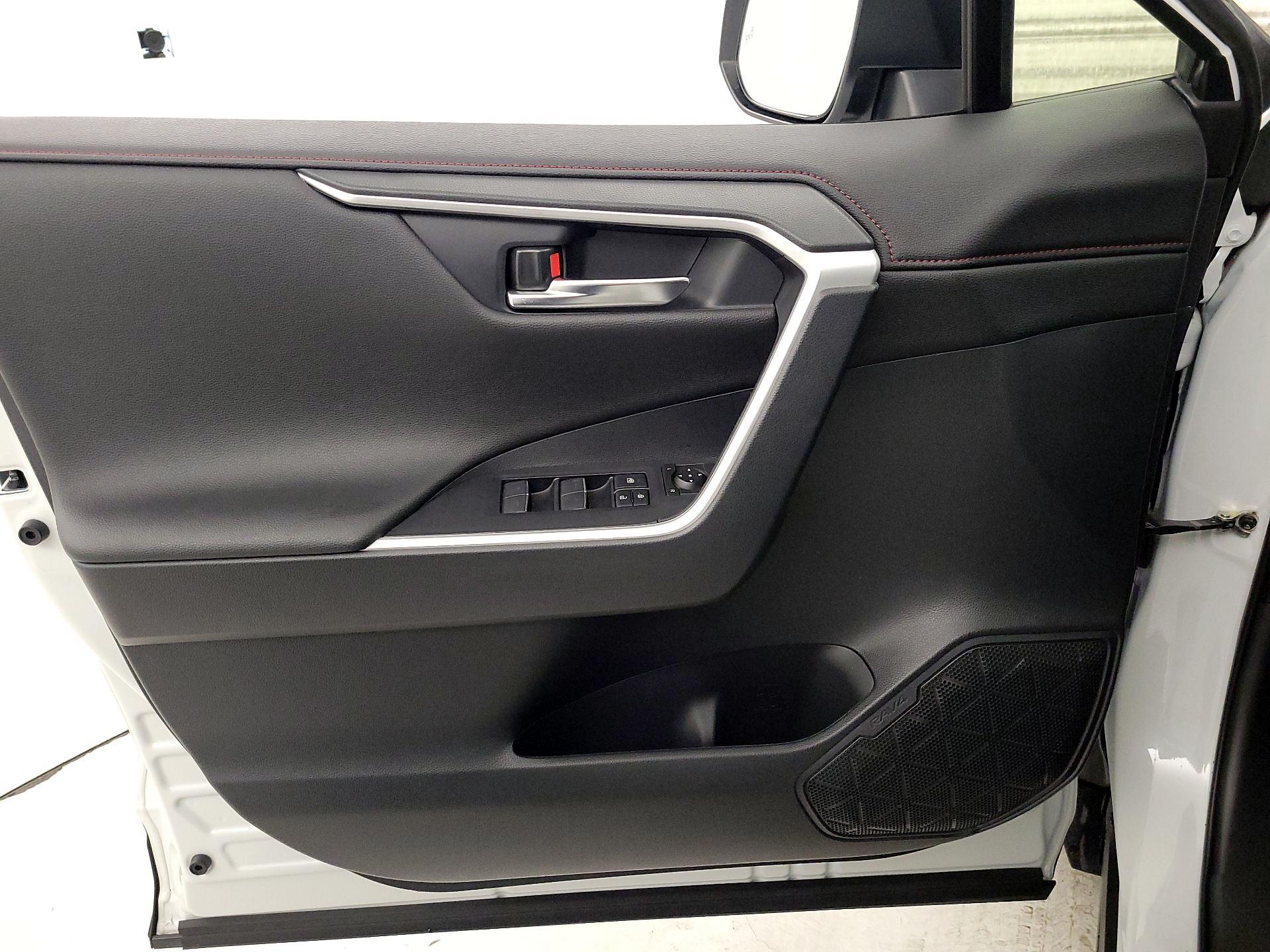 Thumbnail: 2023 Toyota RAV4 - 12